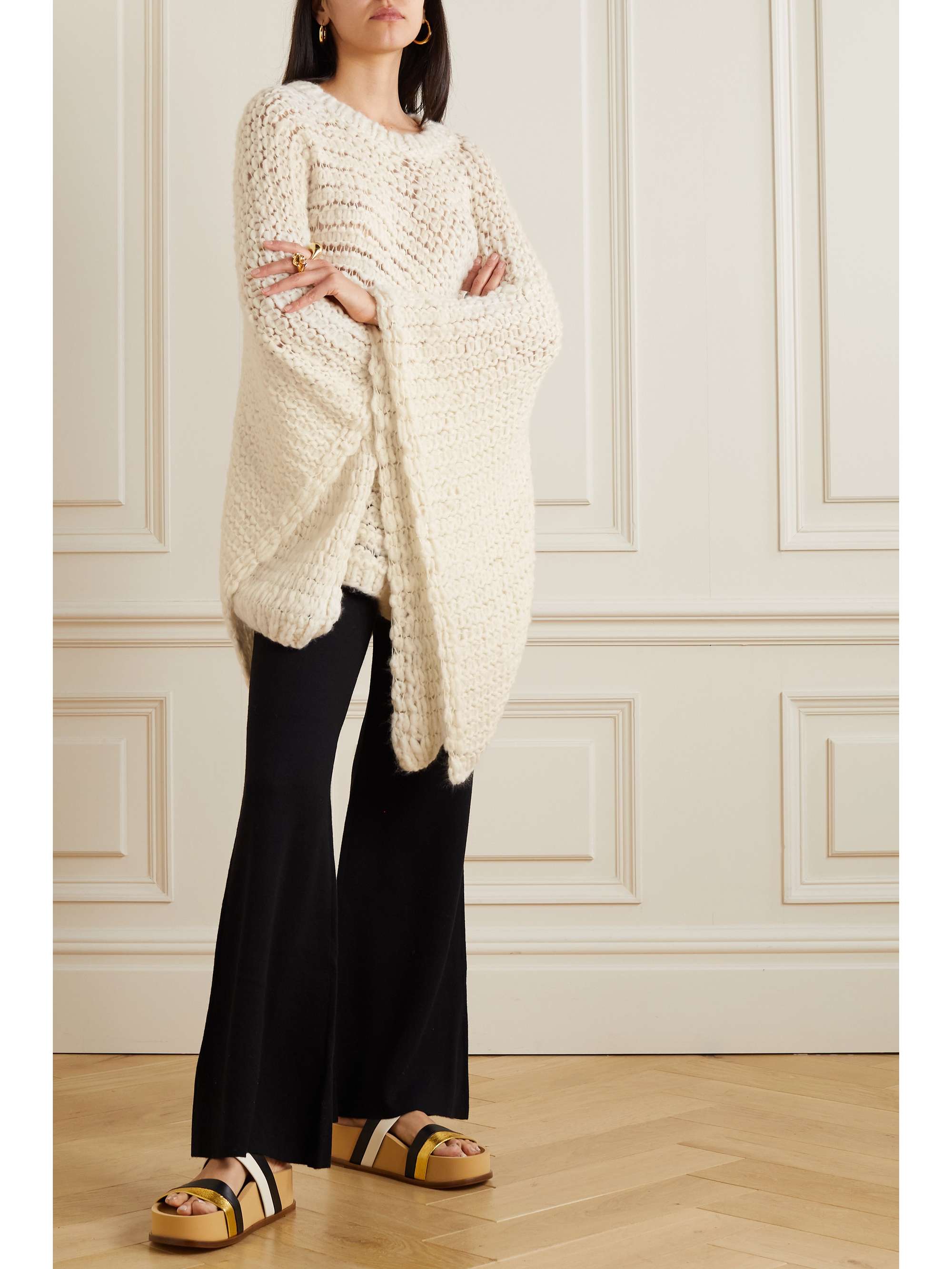 GABRIELA HEARST Leonora cashmere crochet-knit poncho