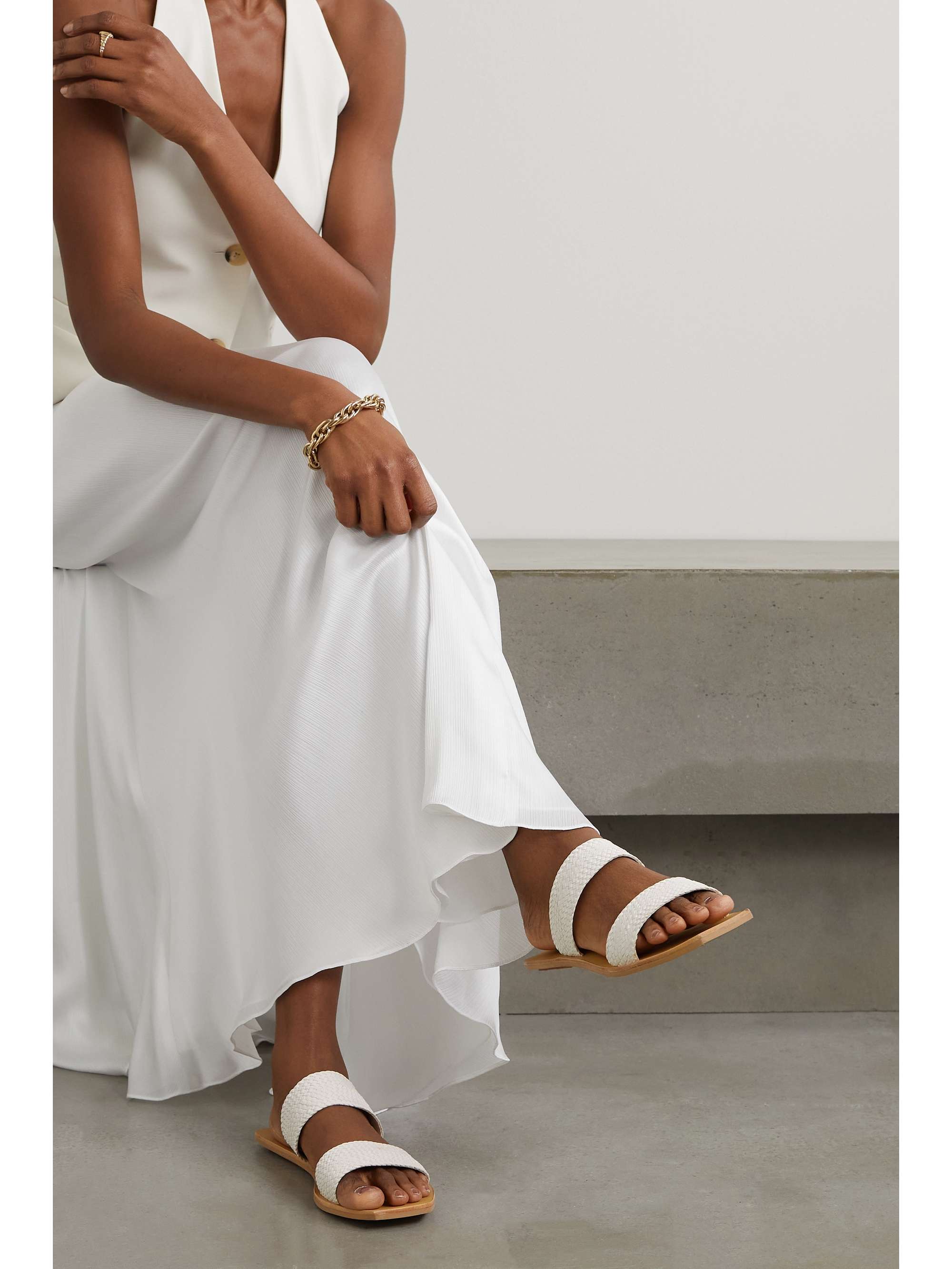 ST. AGNI Clea woven leather slides