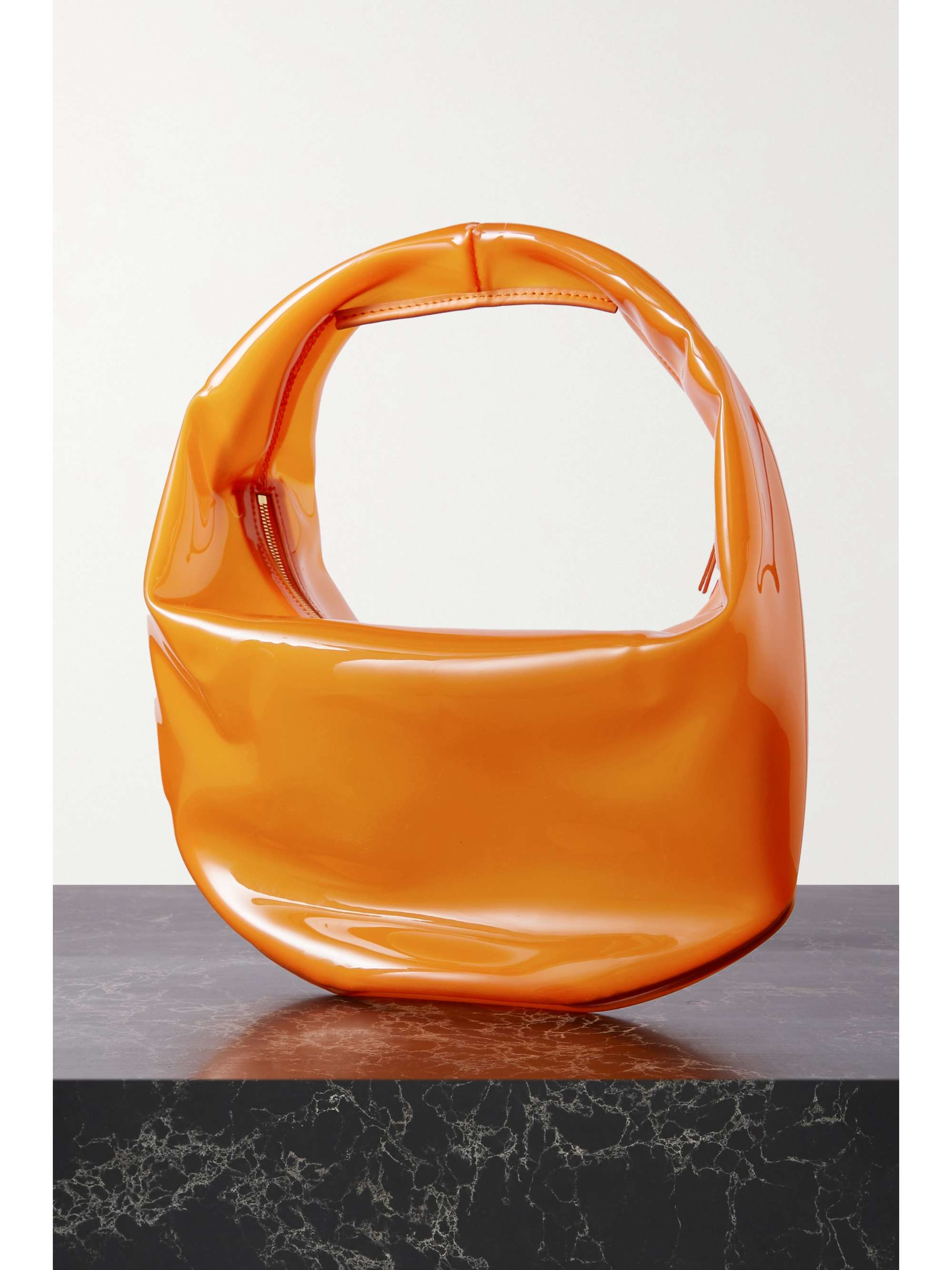KHAITE Olivia mittelgroße Tote aus PVC