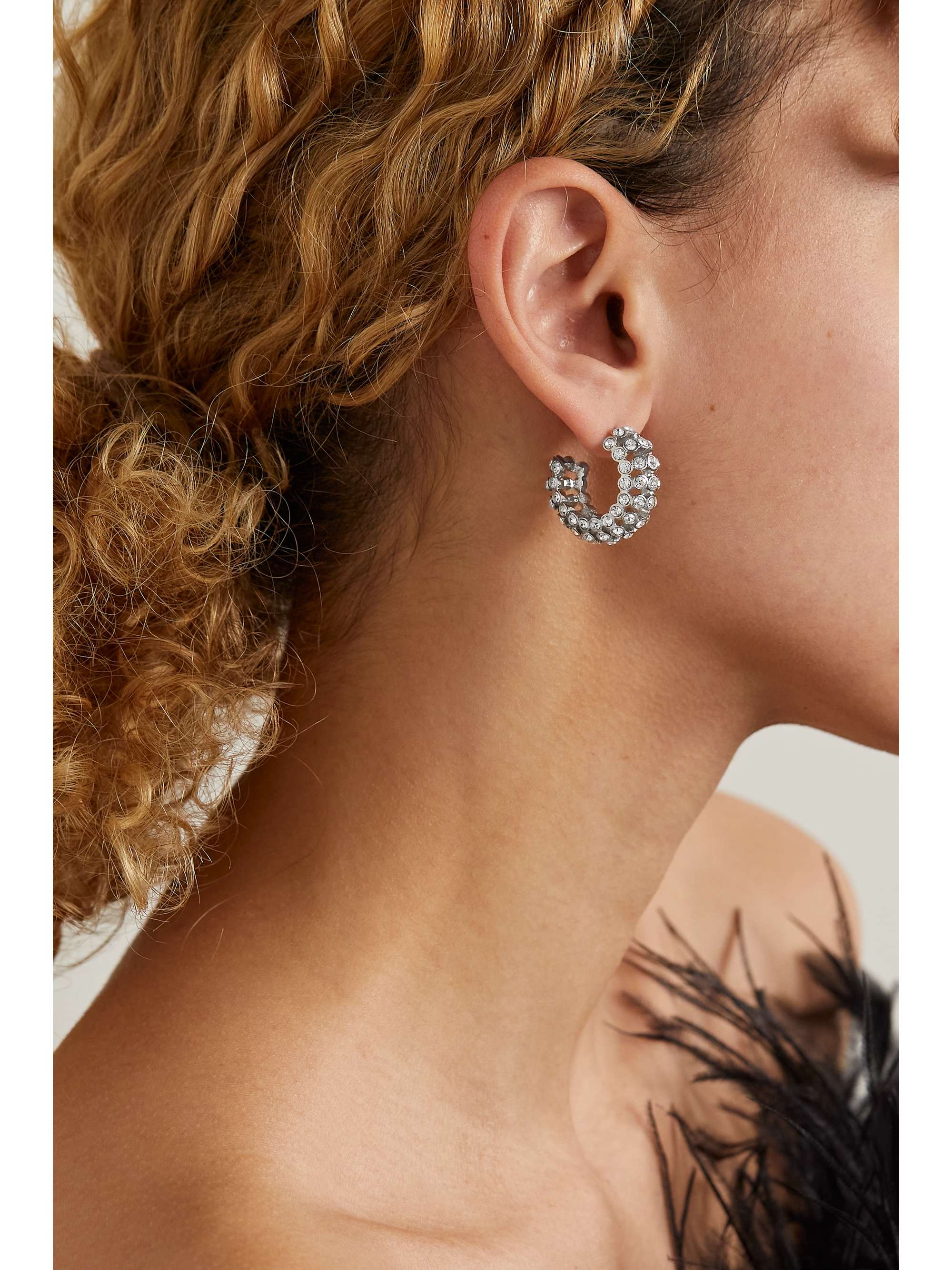 OSCAR DE LA RENTA Caterpillar silver-tone crystal hoop earrings