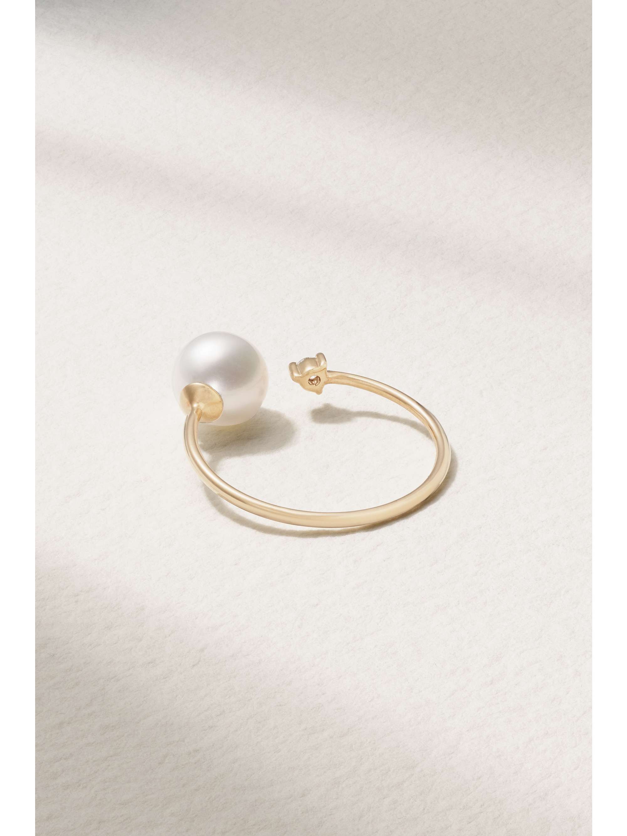 MIZUKI Ring aus 18 Karat Gold mit Diamant und Perle