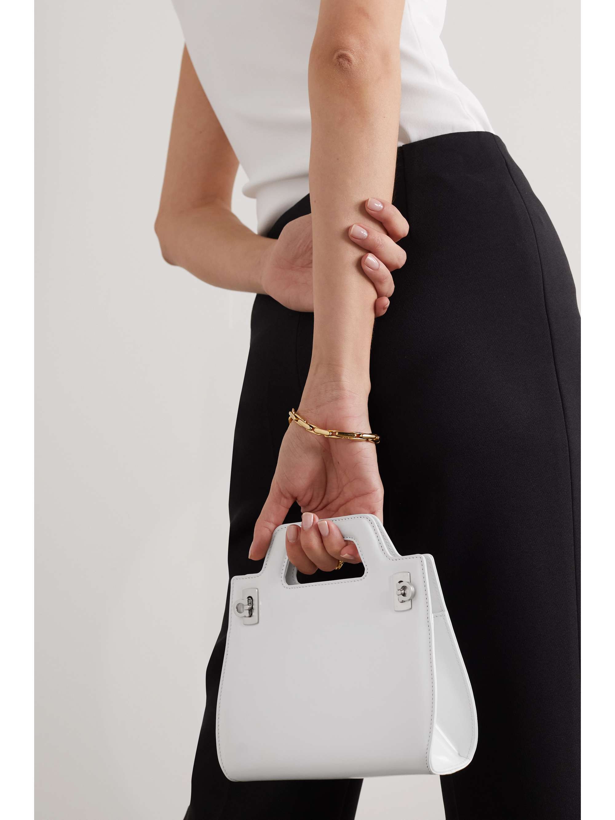 FERRAGAMO 
