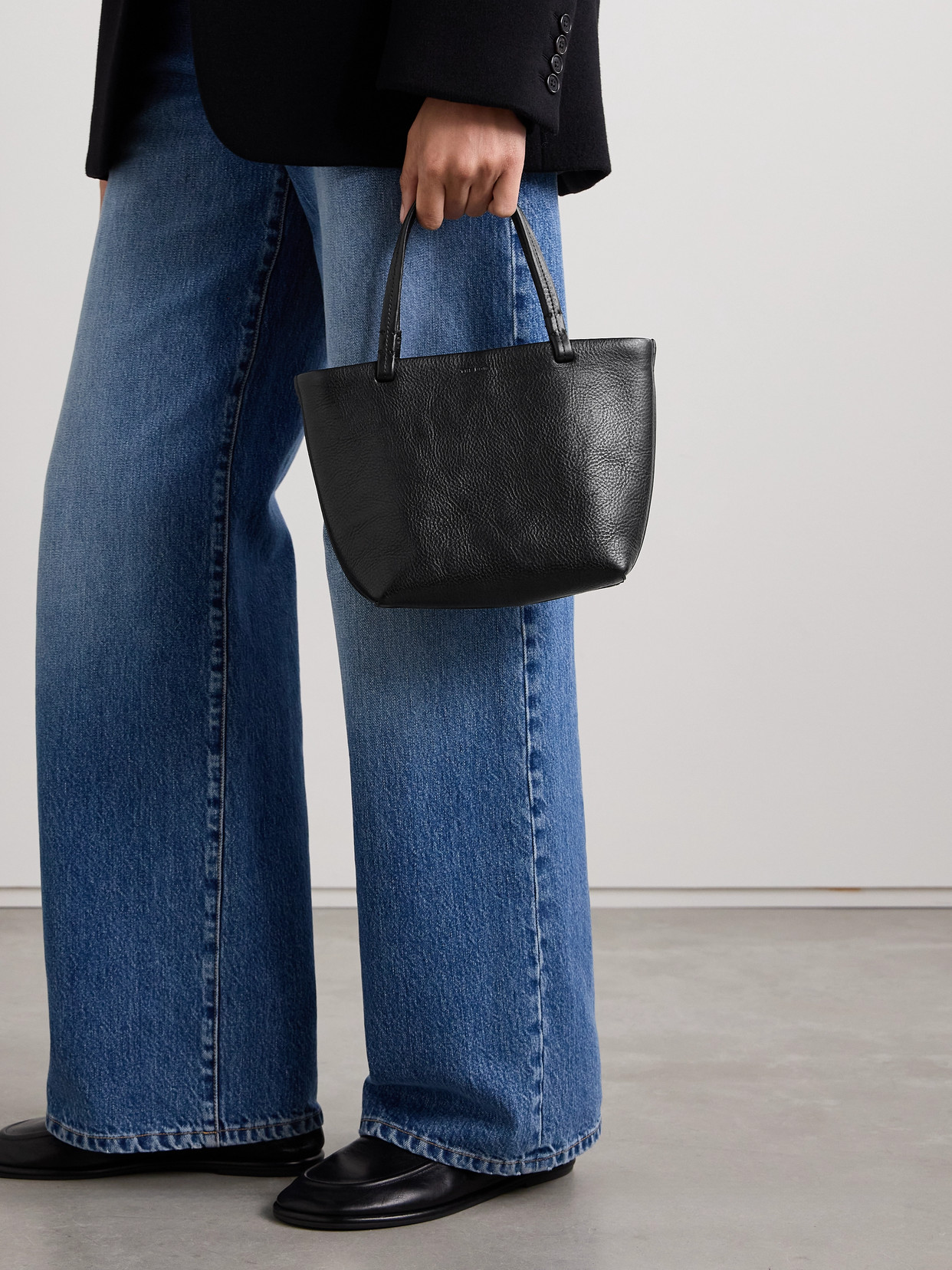 The Row Park Small Textured-leather Tote In Black