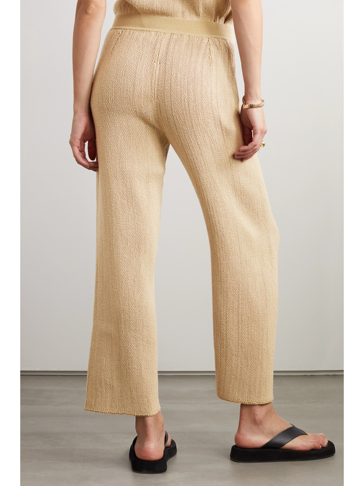 Shop Loro Piana Cala Matano Cropped Silk And Cotton-blend Pants In Brown