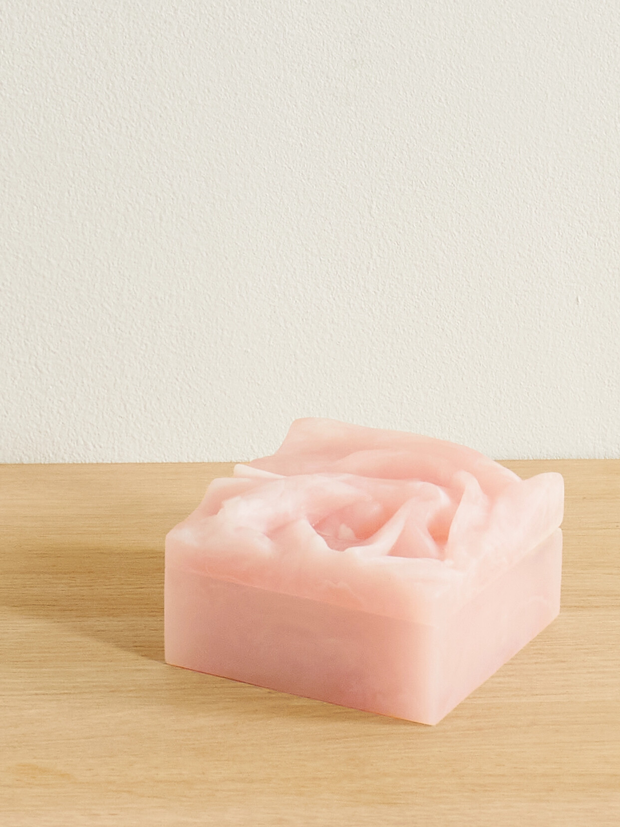 Completedworks - Who Dropped The Small Towel Resin Jewelry Box - Pink