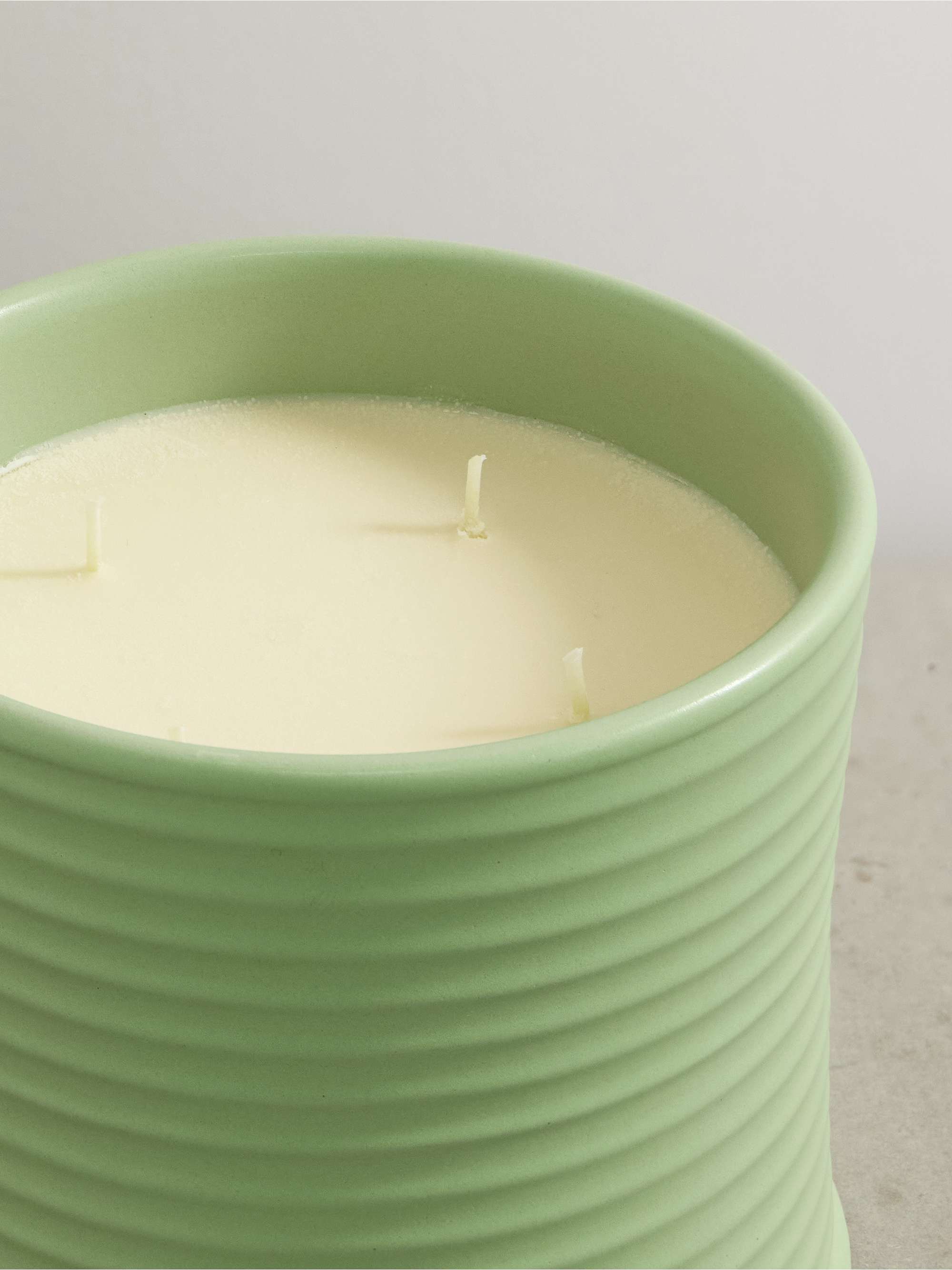 LOEWE HOME SCENTS Cucumber large scented candle, 2120g