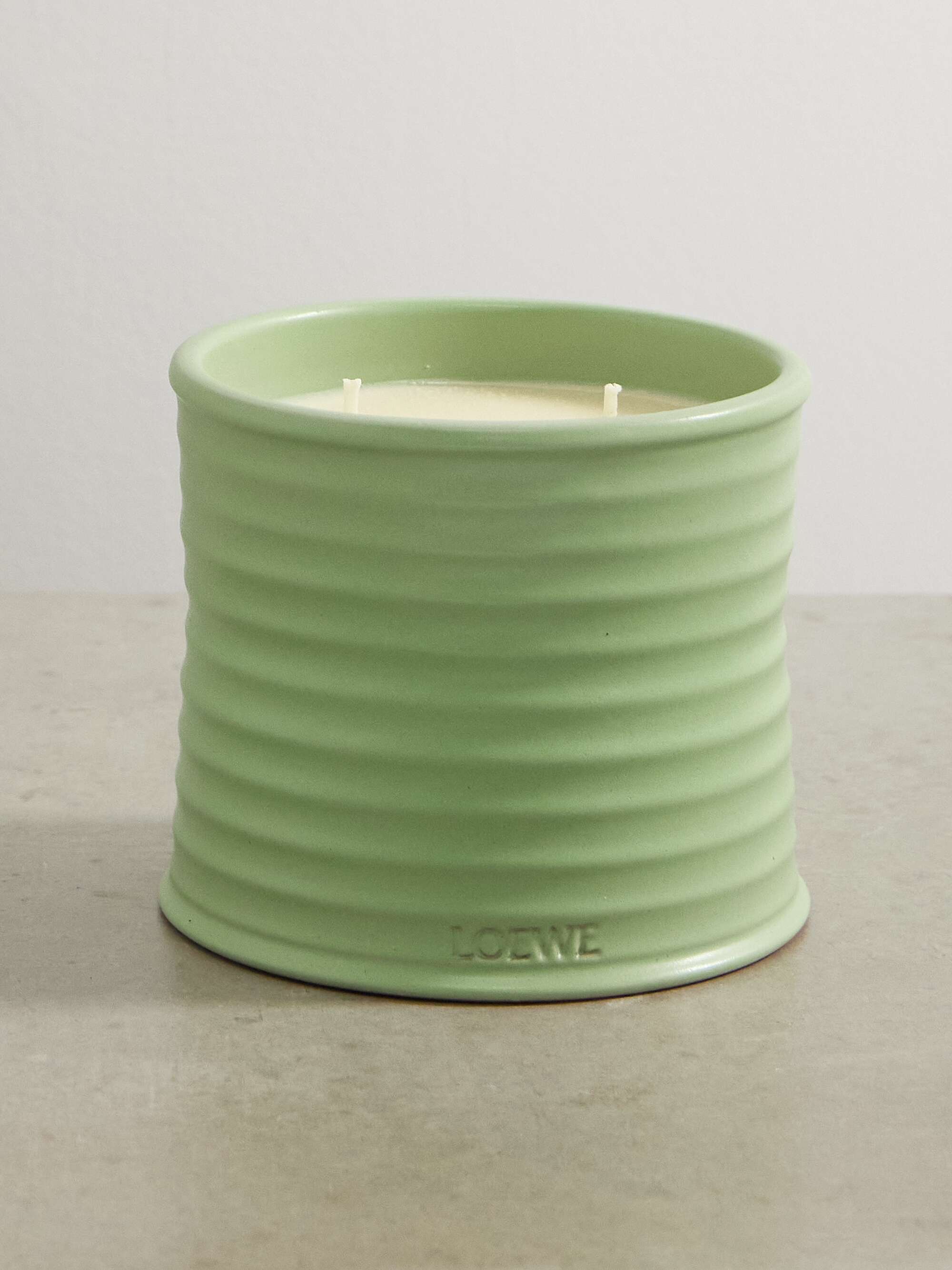 Loewe Cucumber Medium Candle