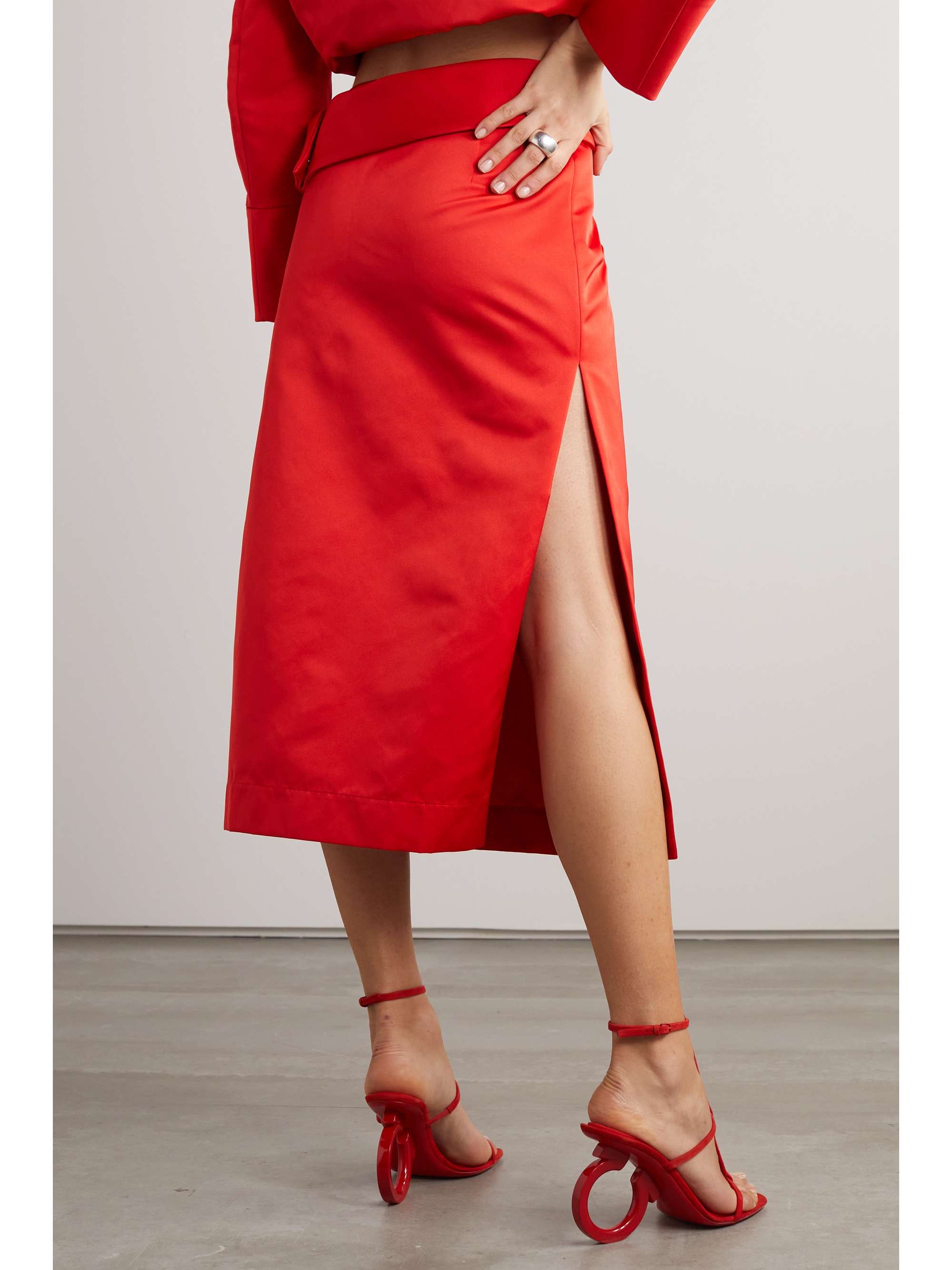 FERRAGAMO Jupe midi en satin duchesse