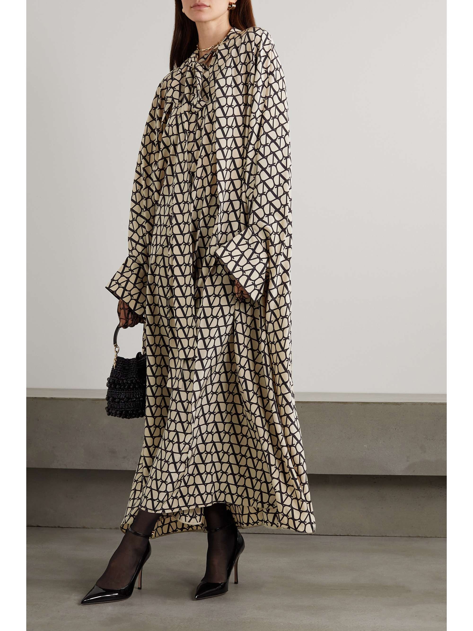 VALENTINO GARAVANI Toile Iconographe printed silk crepe de chine midi dress