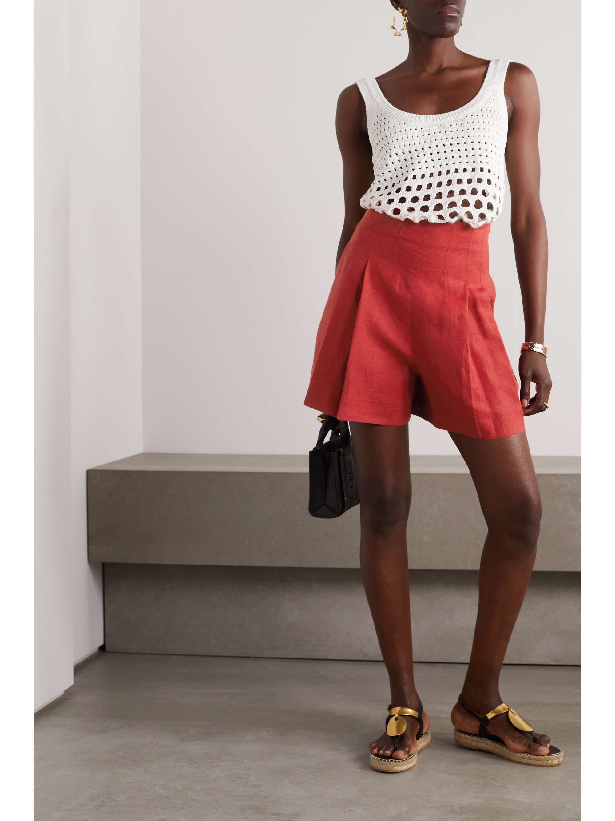 CHLOÉ + NET SUSTAIN pleated linen shorts