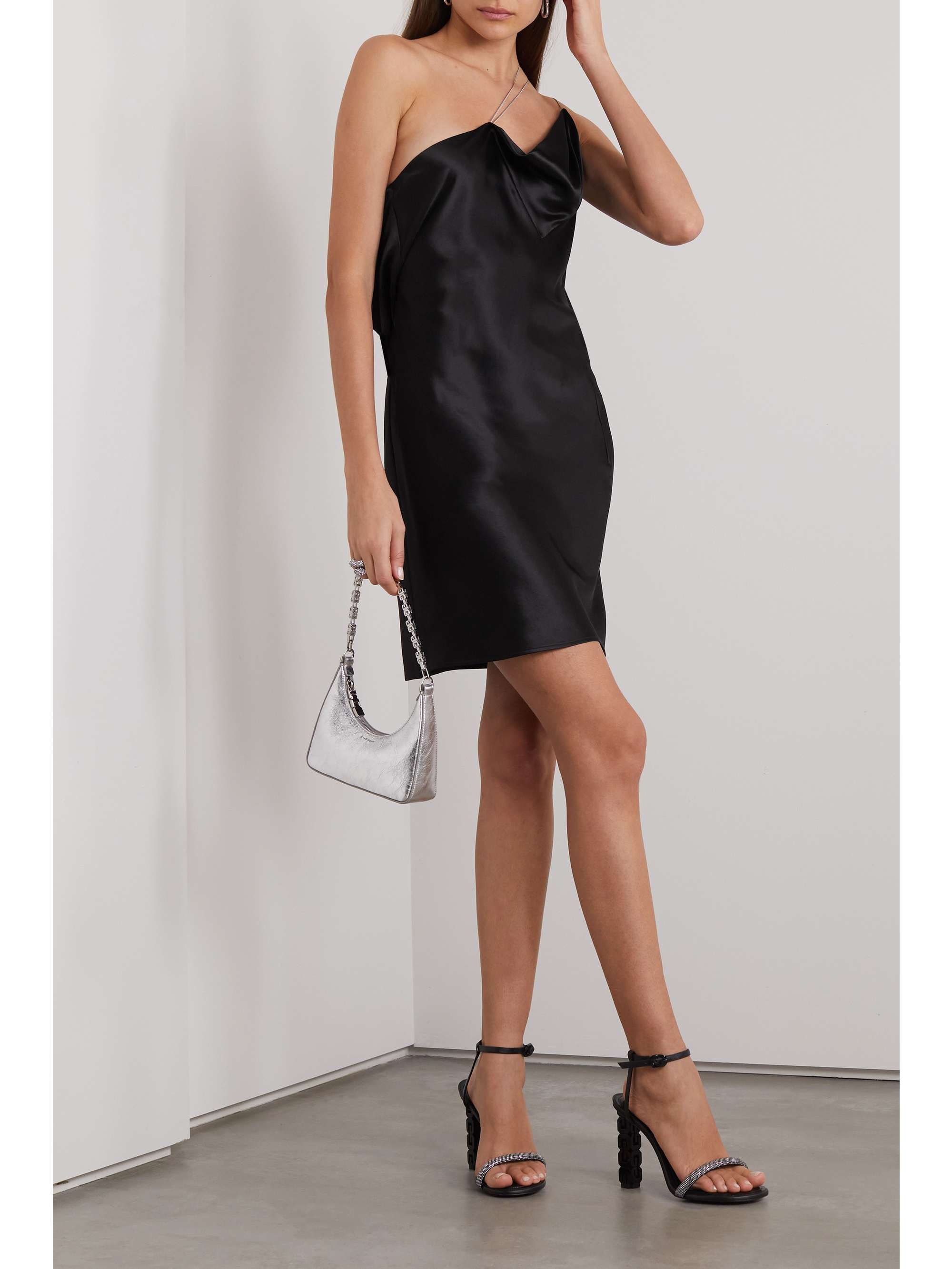 GIVENCHY Mini-robe asymétrique en satin de soie à ornements