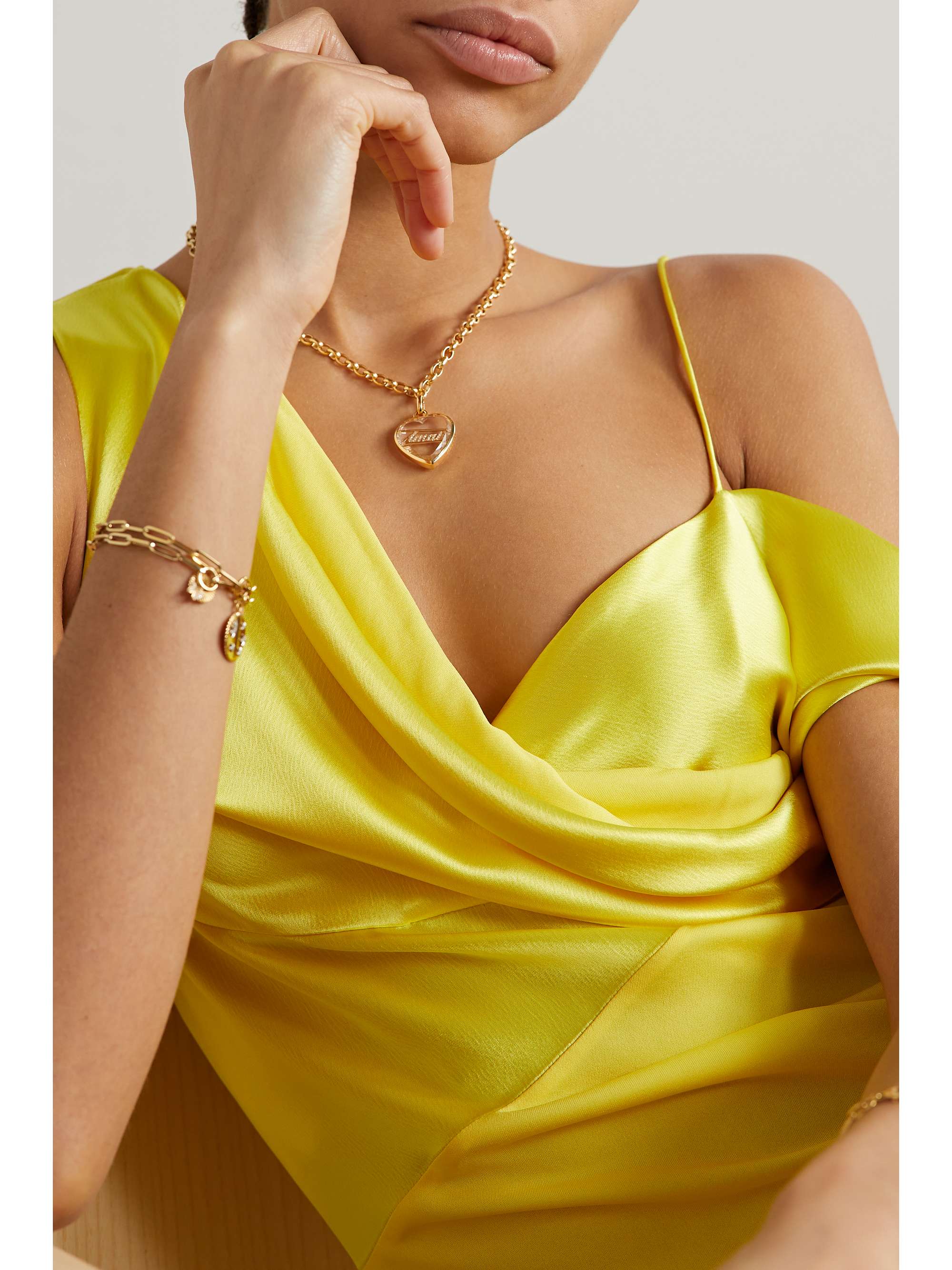 FOUNDRAE Amate 18-karat gold, quartz and diamond pendant