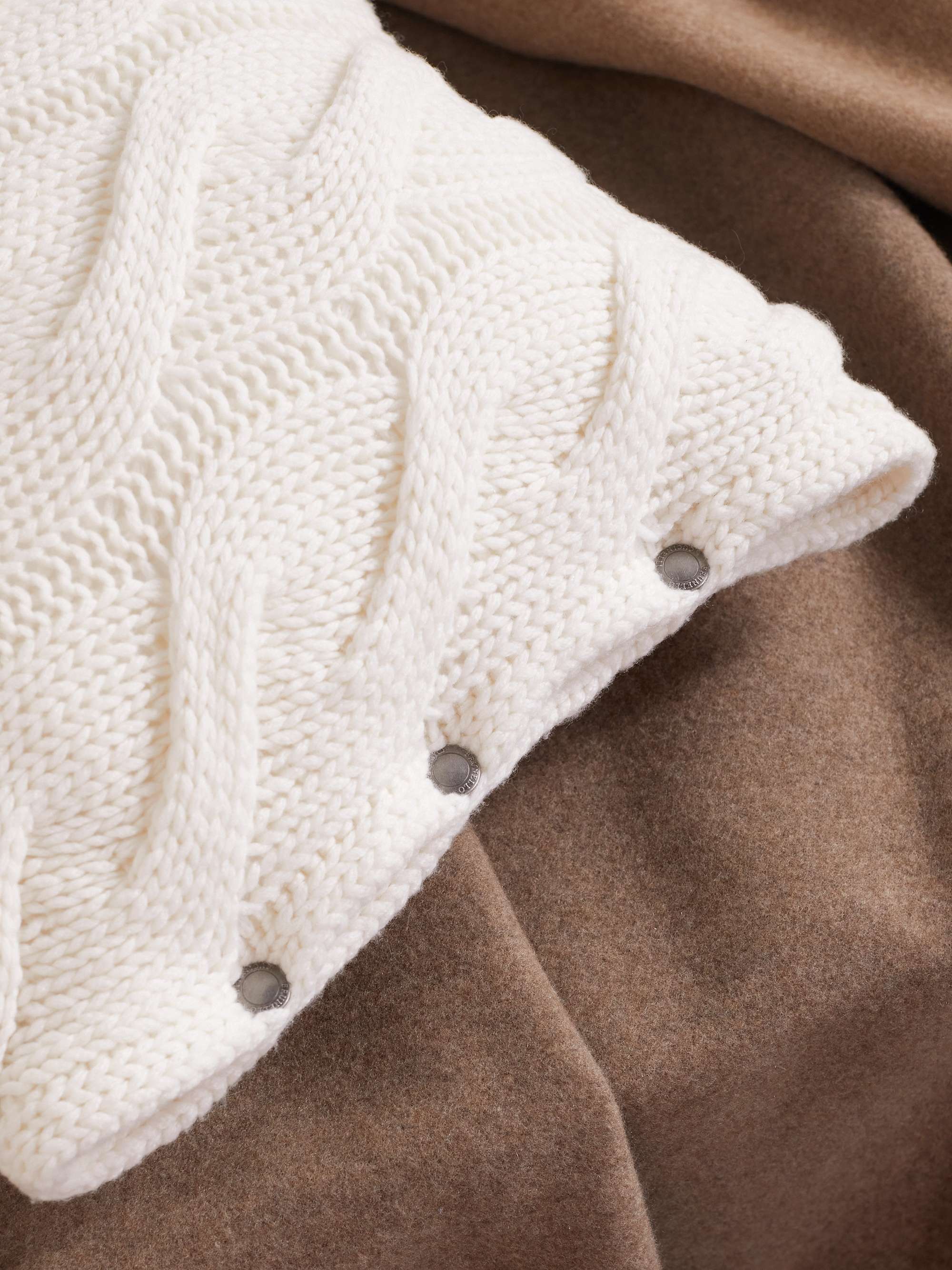 BRUNELLO CUCINELLI Cable-knit cashmere cushion