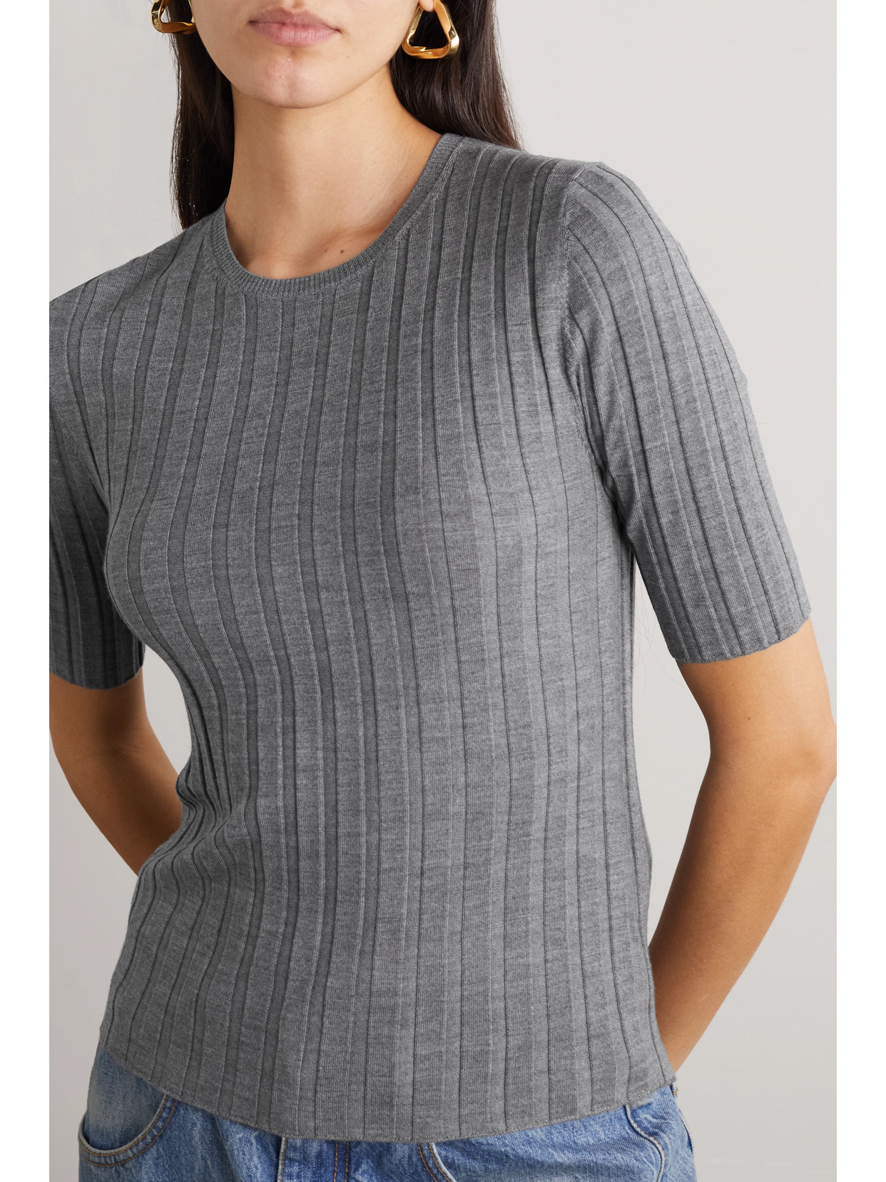 Allude Ribbed Wool Sweater In Gray