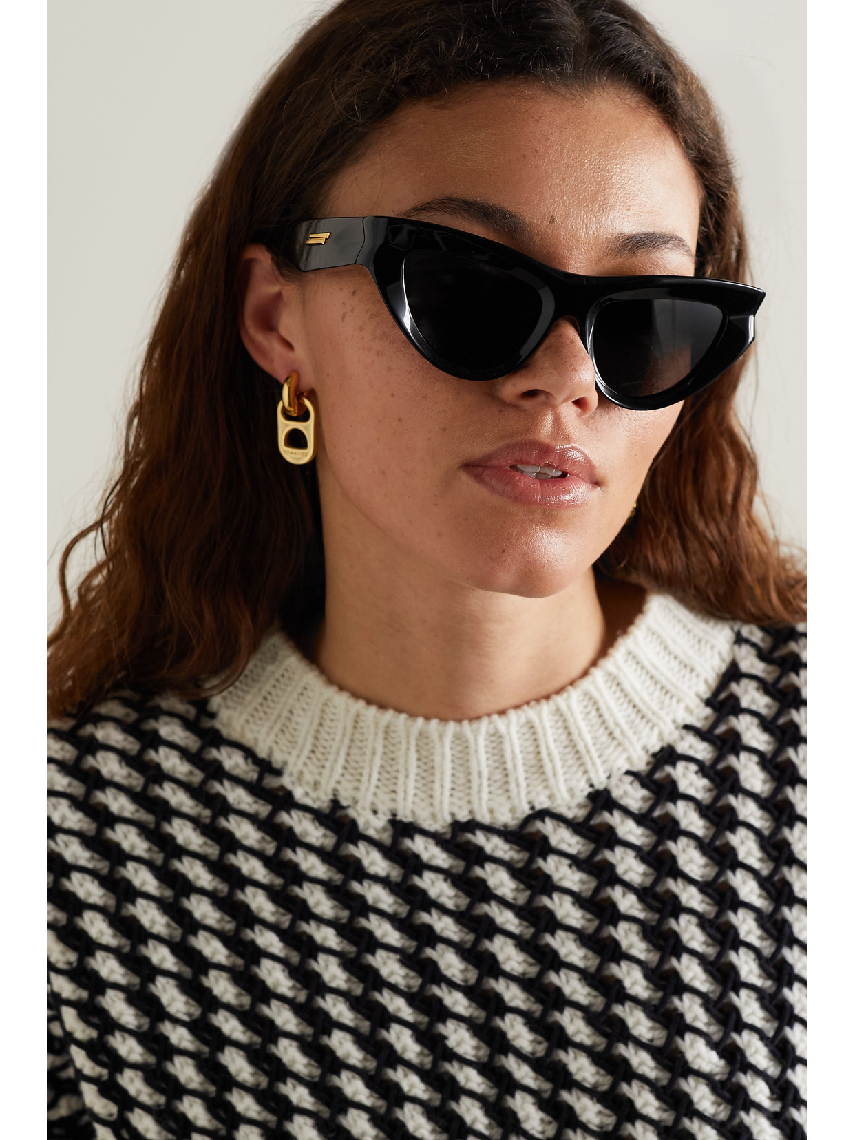 BOTTEGA VENETA EDGY CAT-EYE ACETATE SUNGLASSES