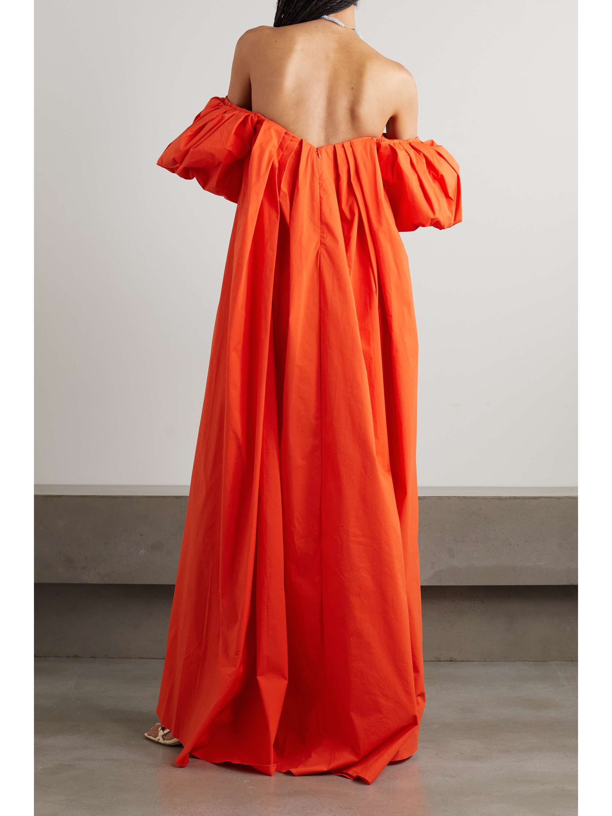 CAROLINE CONSTAS 