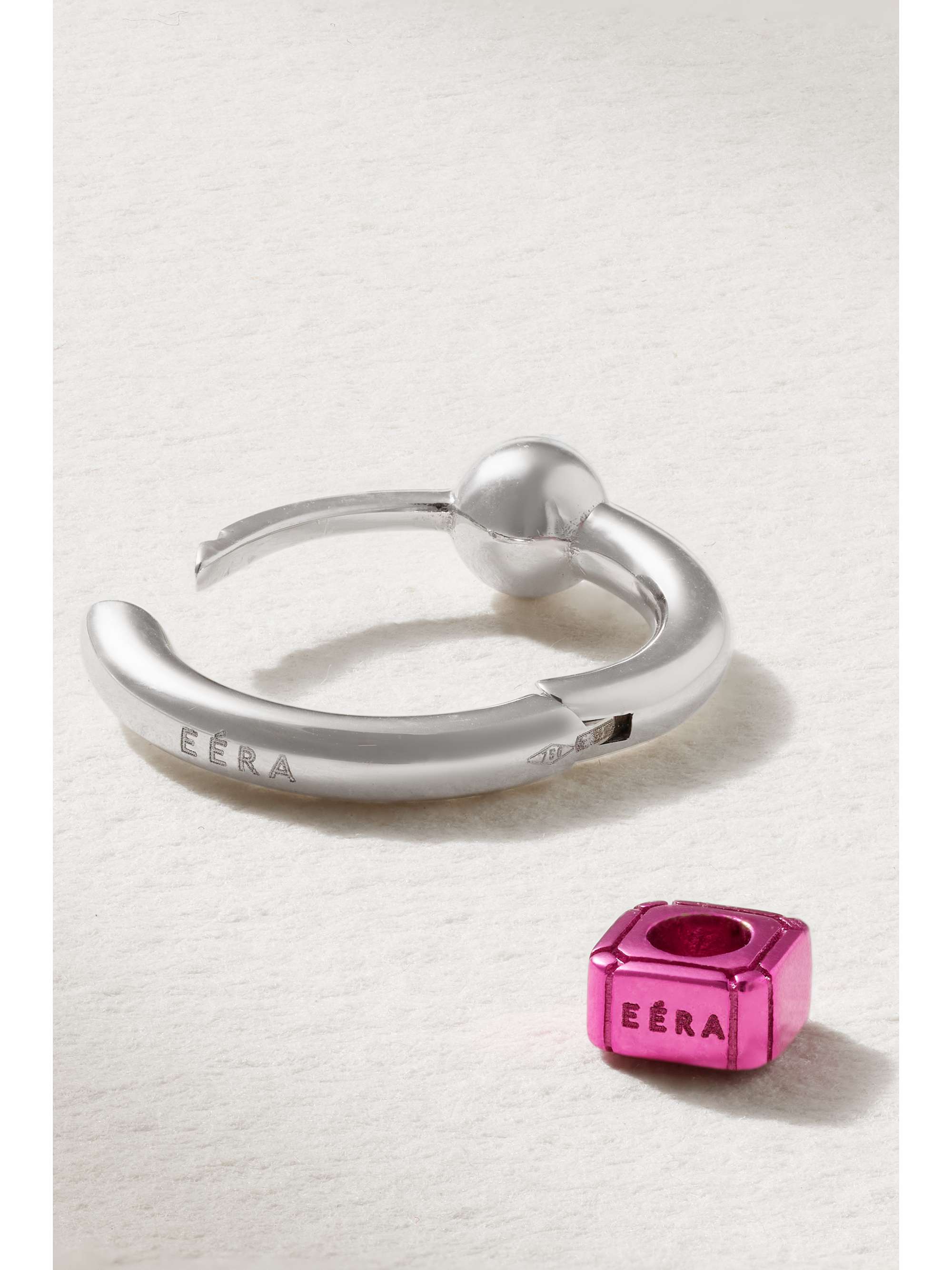 EÉRA 18-karat white gold single hoop earring
