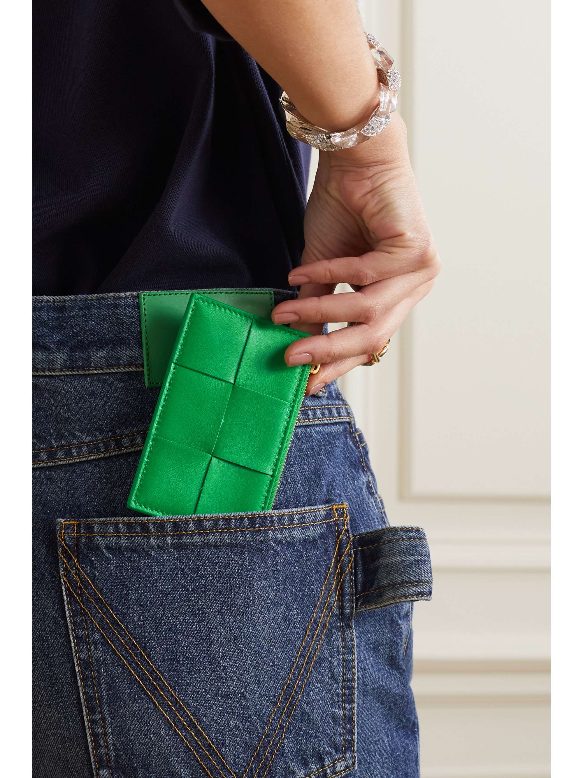 BOTTEGA VENETA Intrecciato leather cardholder