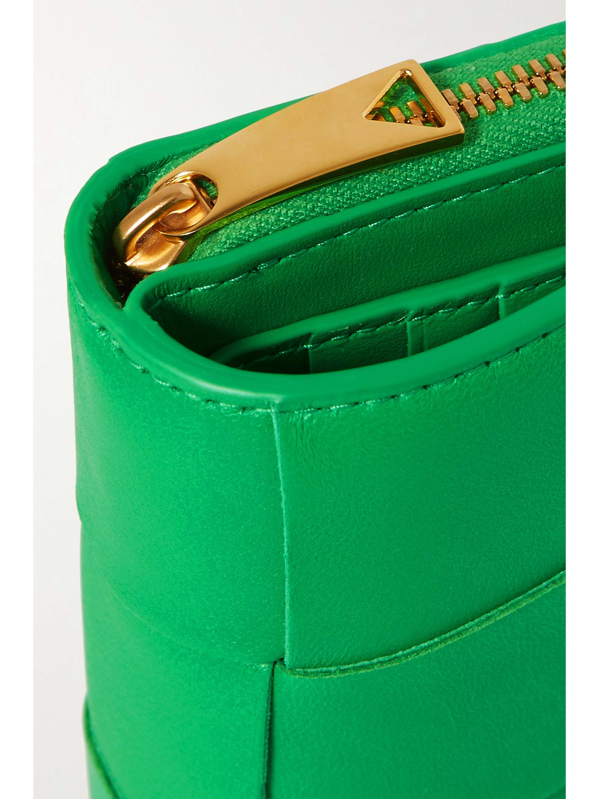 BOTTEGA VENETA Intrecciato leather wallet