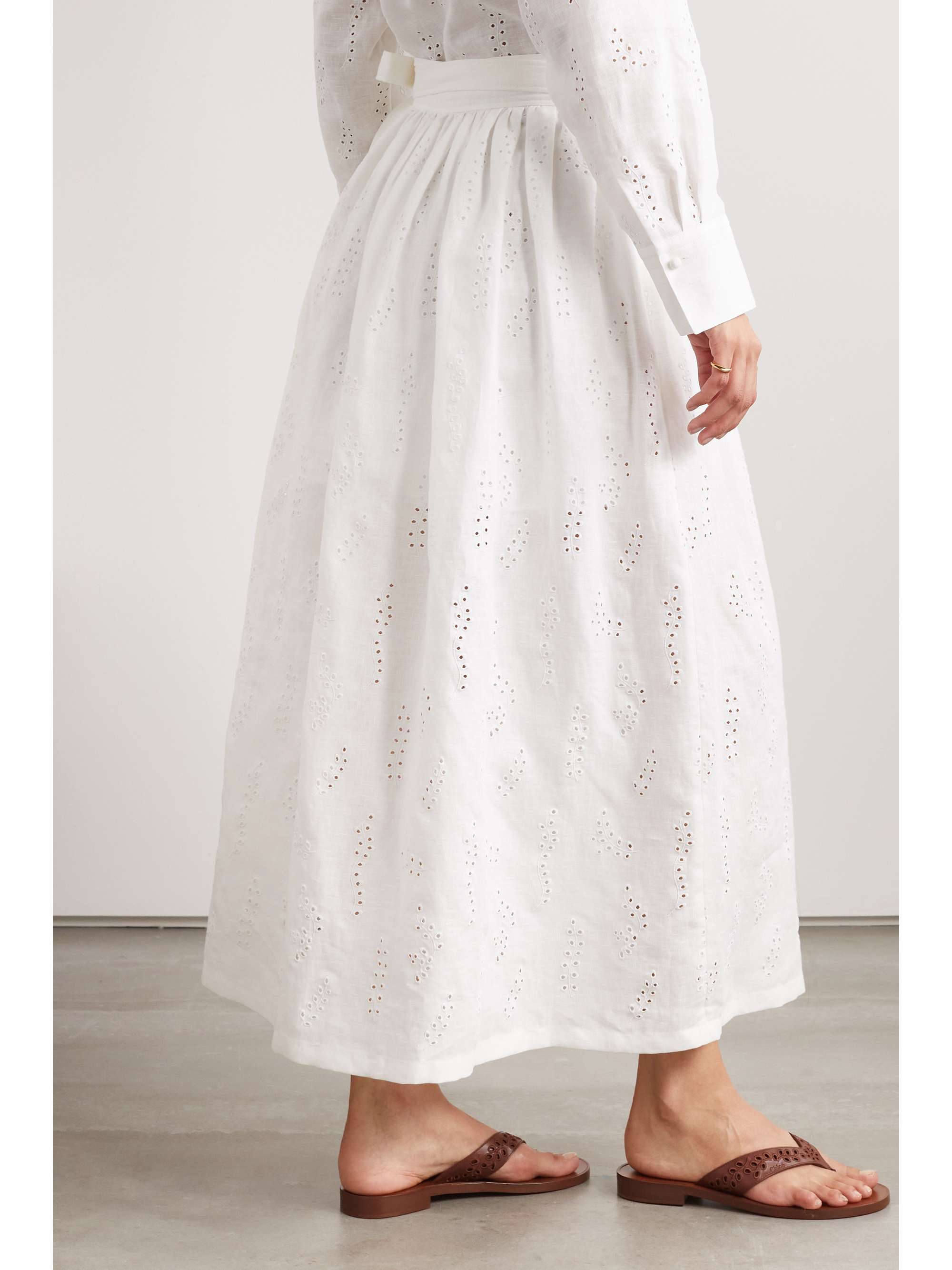 CHLOÉ + Eres Paloma broderie anglaise linen midi skirt