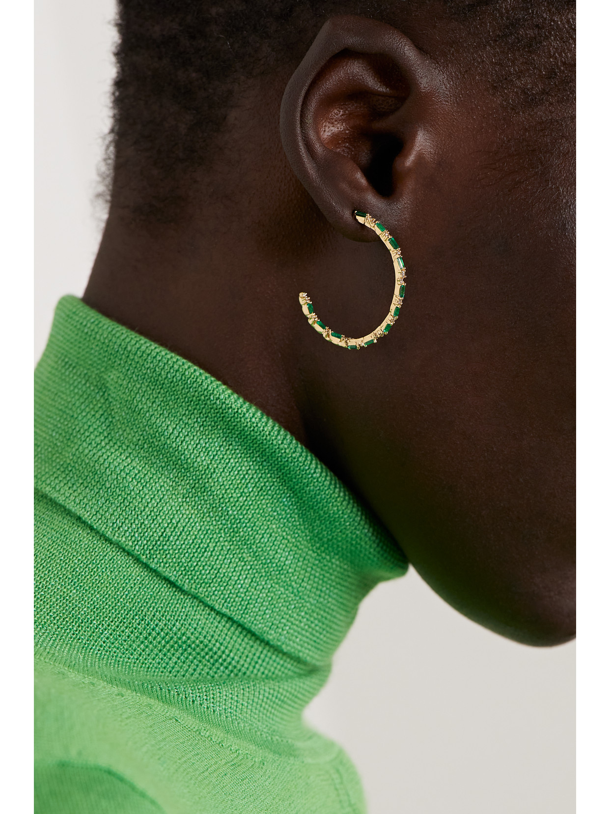 Suzanne Kalan 18-karat Gold, Emerald And Diamond Hoop Earrings In Gold