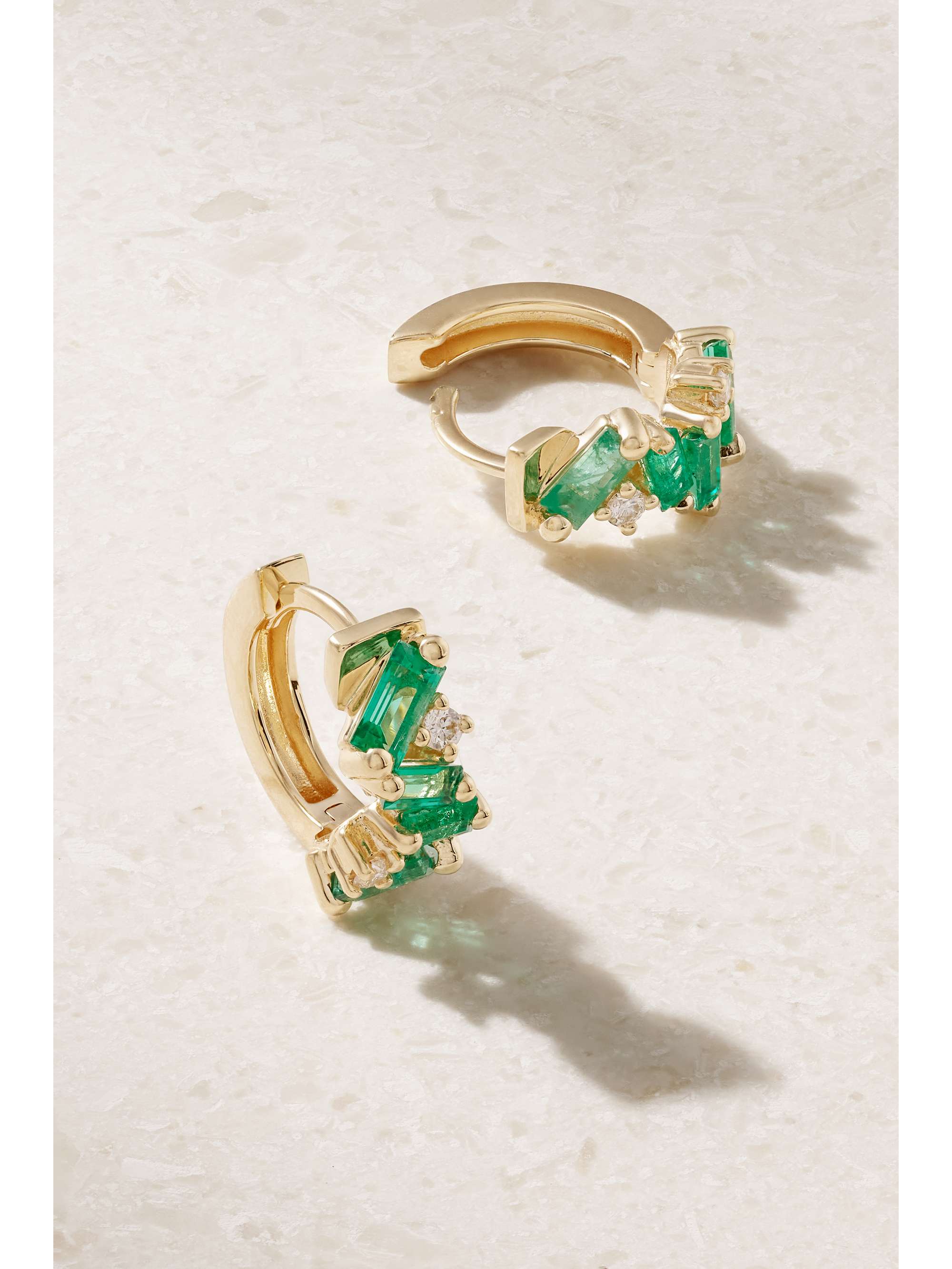 SUZANNE KALAN Frenzy 18-karat gold, emerald and diamond hoop earrings