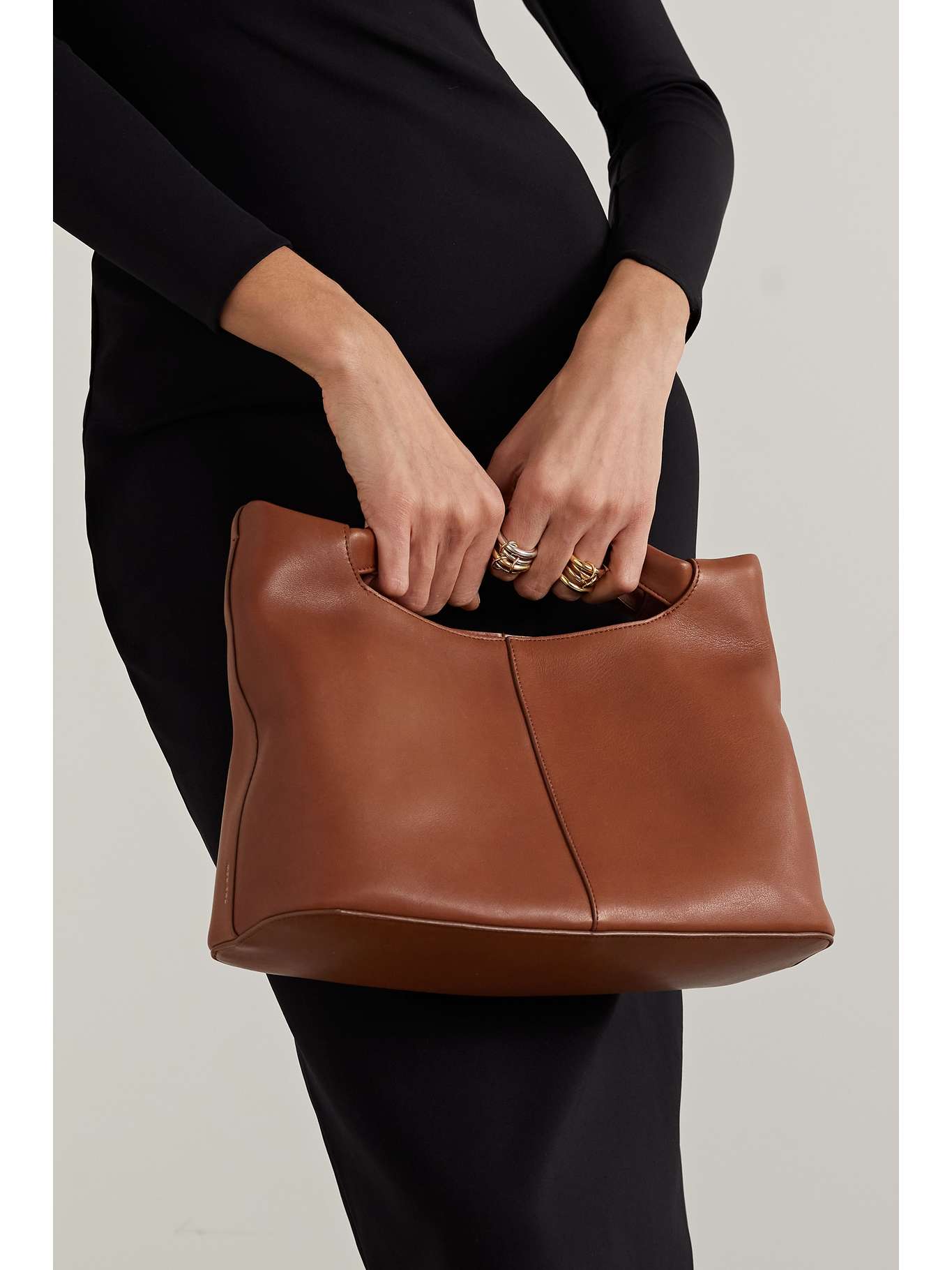 캠뎀 가죽 토트 THE ROW 네타포르테