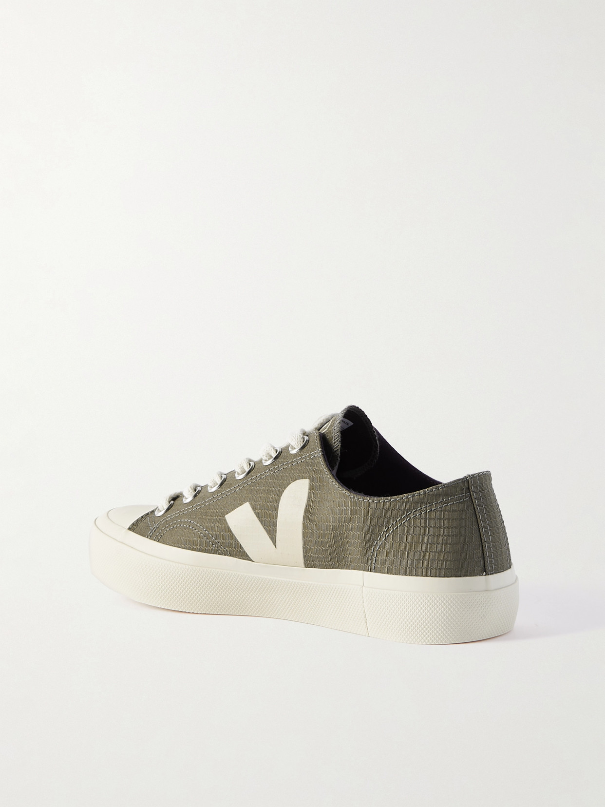 Veja Wata Woman Sneakers Military Green Size 6.5 Recycled Polyester In Brown