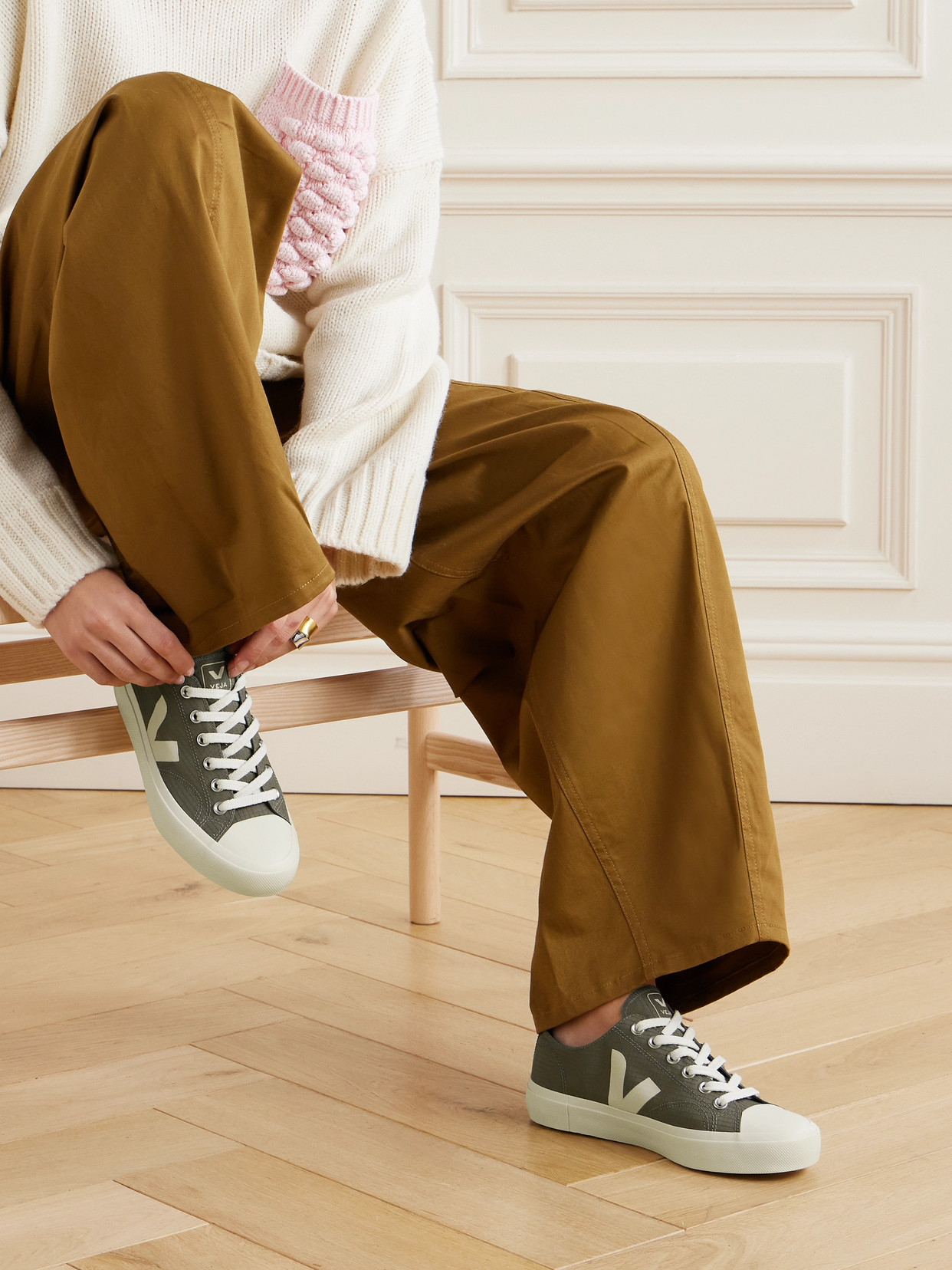 Veja Wata Woman Sneakers Military Green Size 6.5 Recycled Polyester In Brown