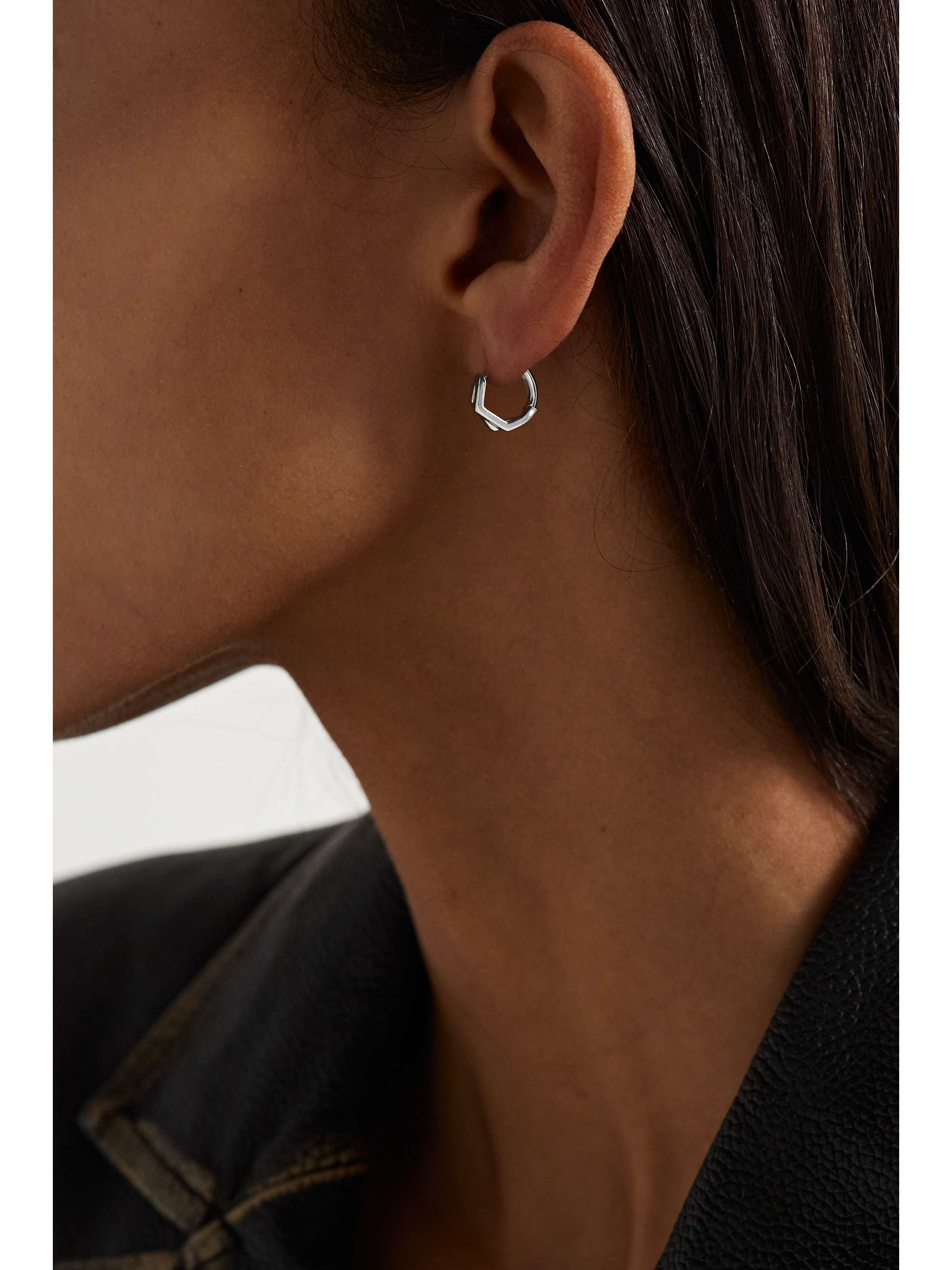 REPOSSI Antifer 18-karat white gold single hoop earring
