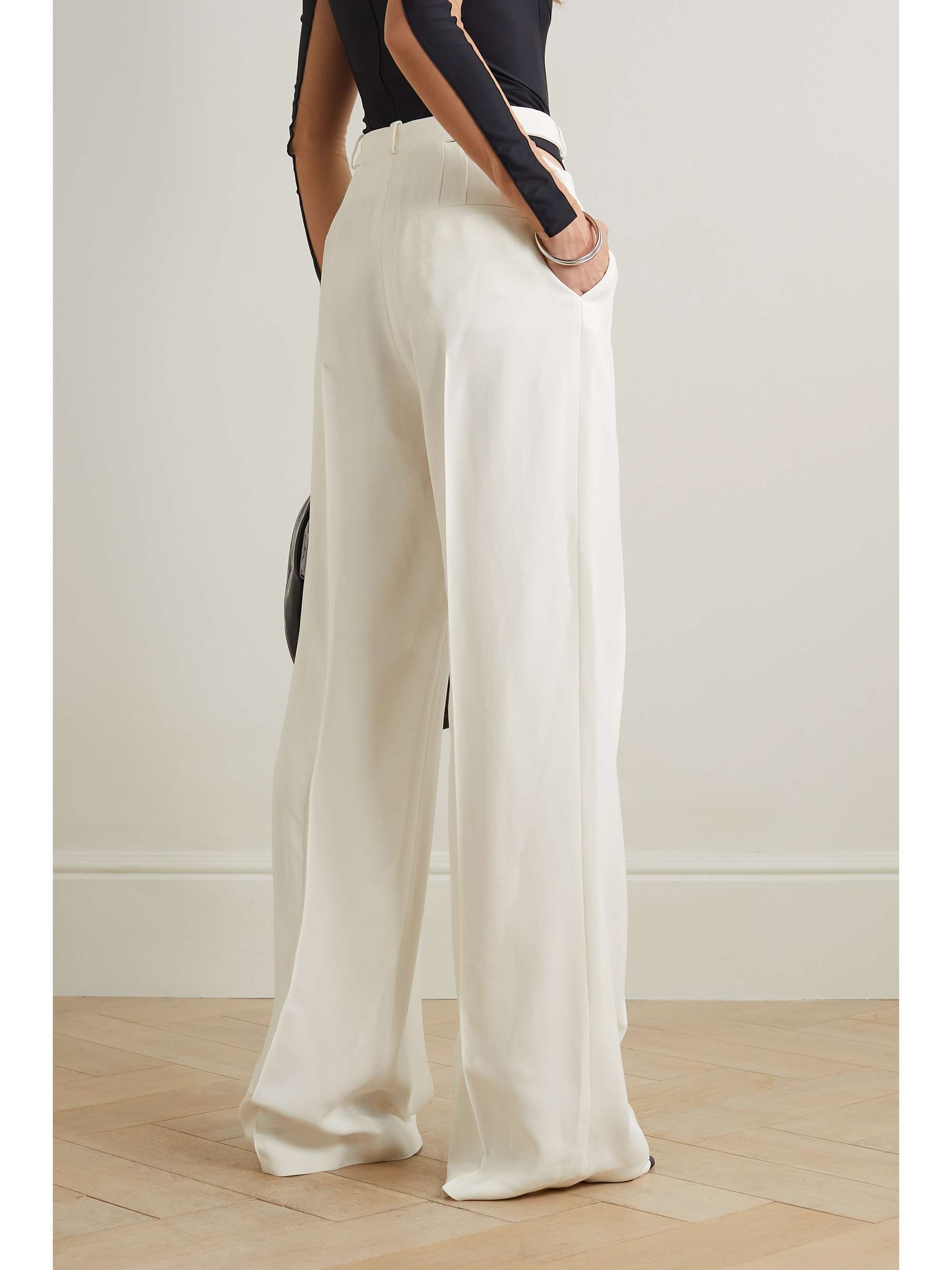 MUGLER 