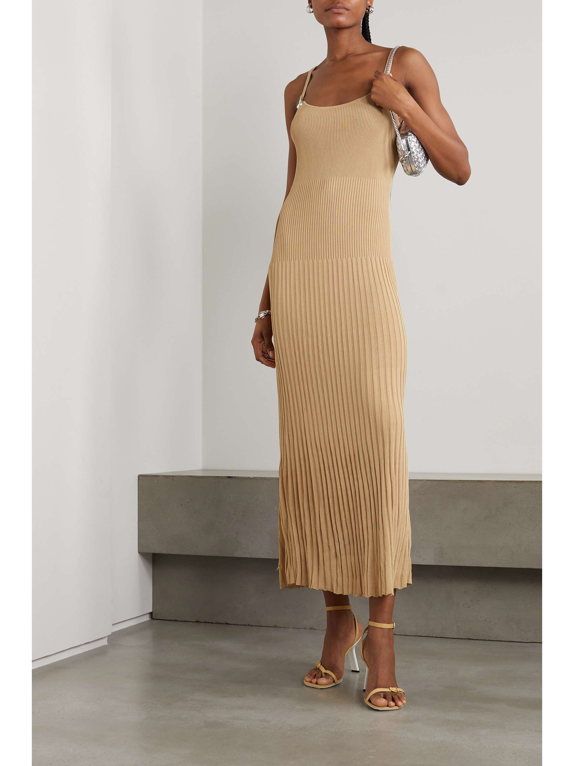 ribbed maxi dress