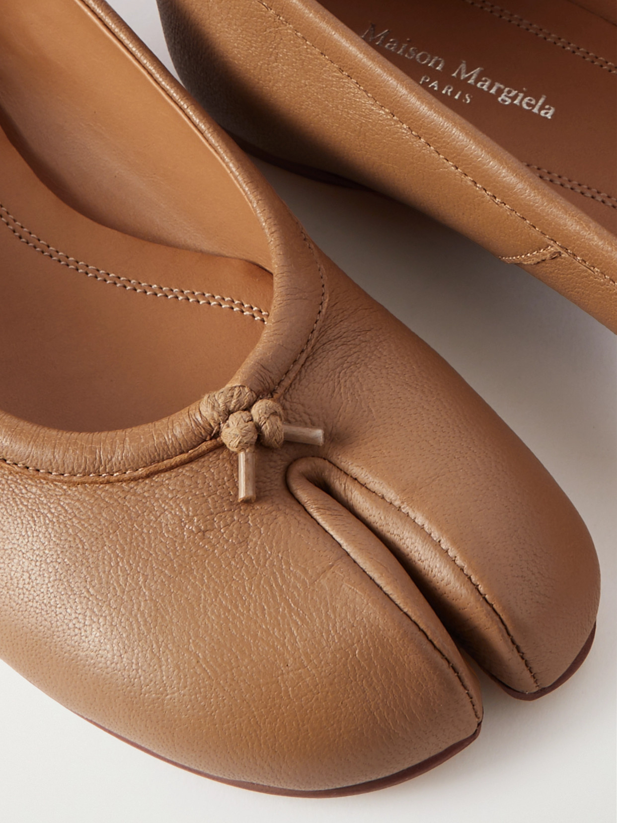 MAISON MARGIELA TABI SPLIT-TOE LEATHER BALLET FLATS