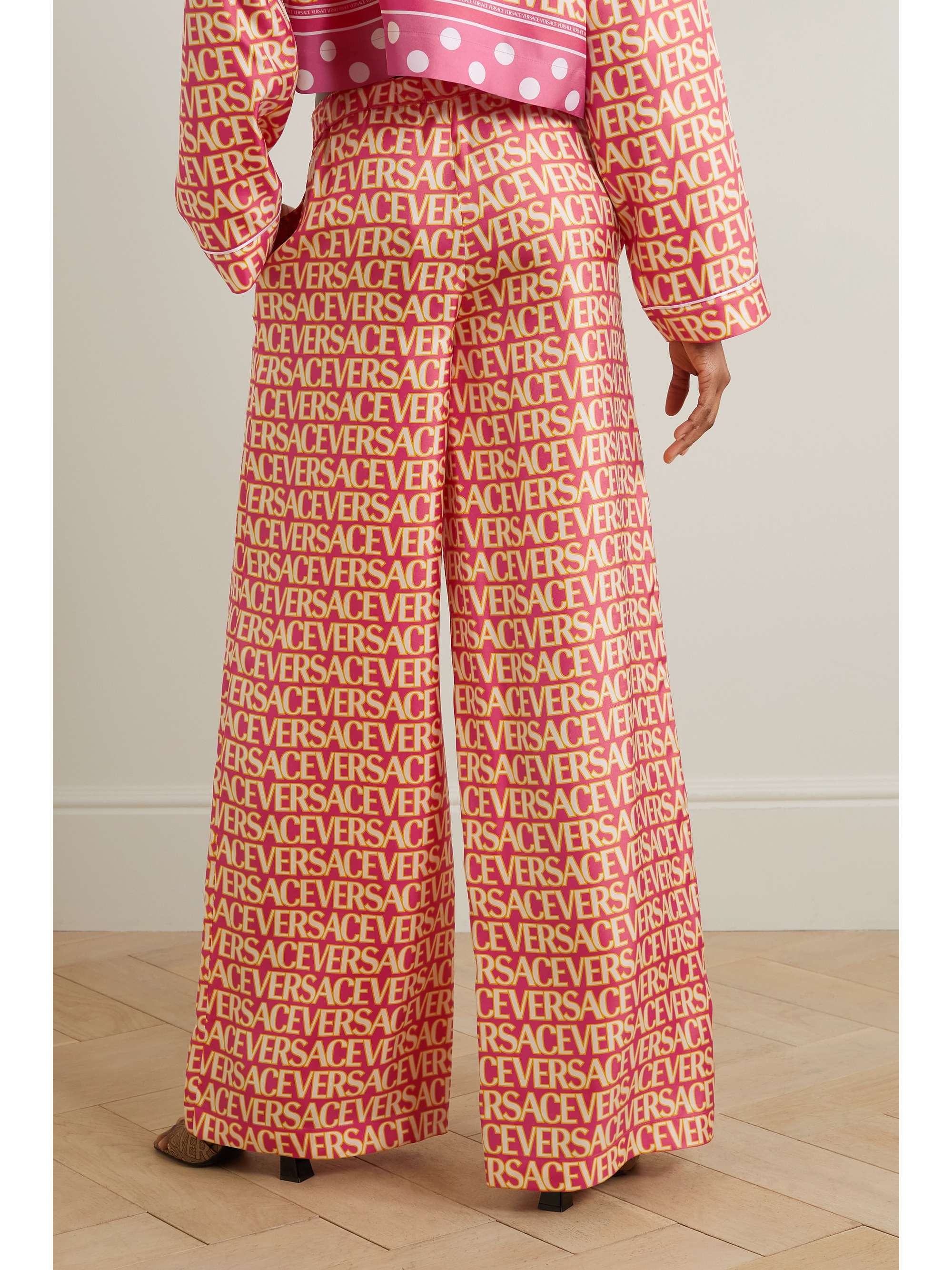 VERSACE 