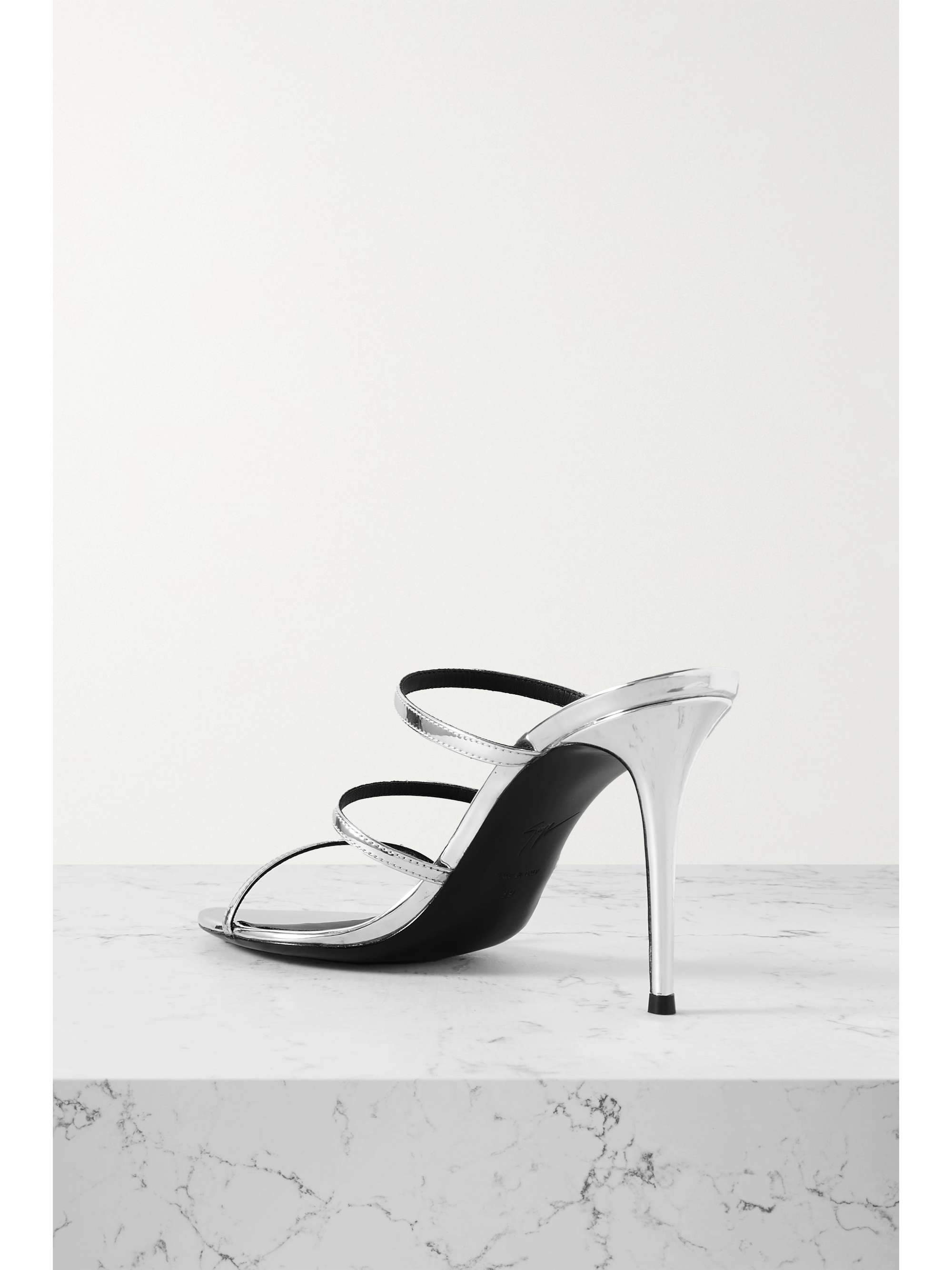 GIUSEPPE ZANOTTI 