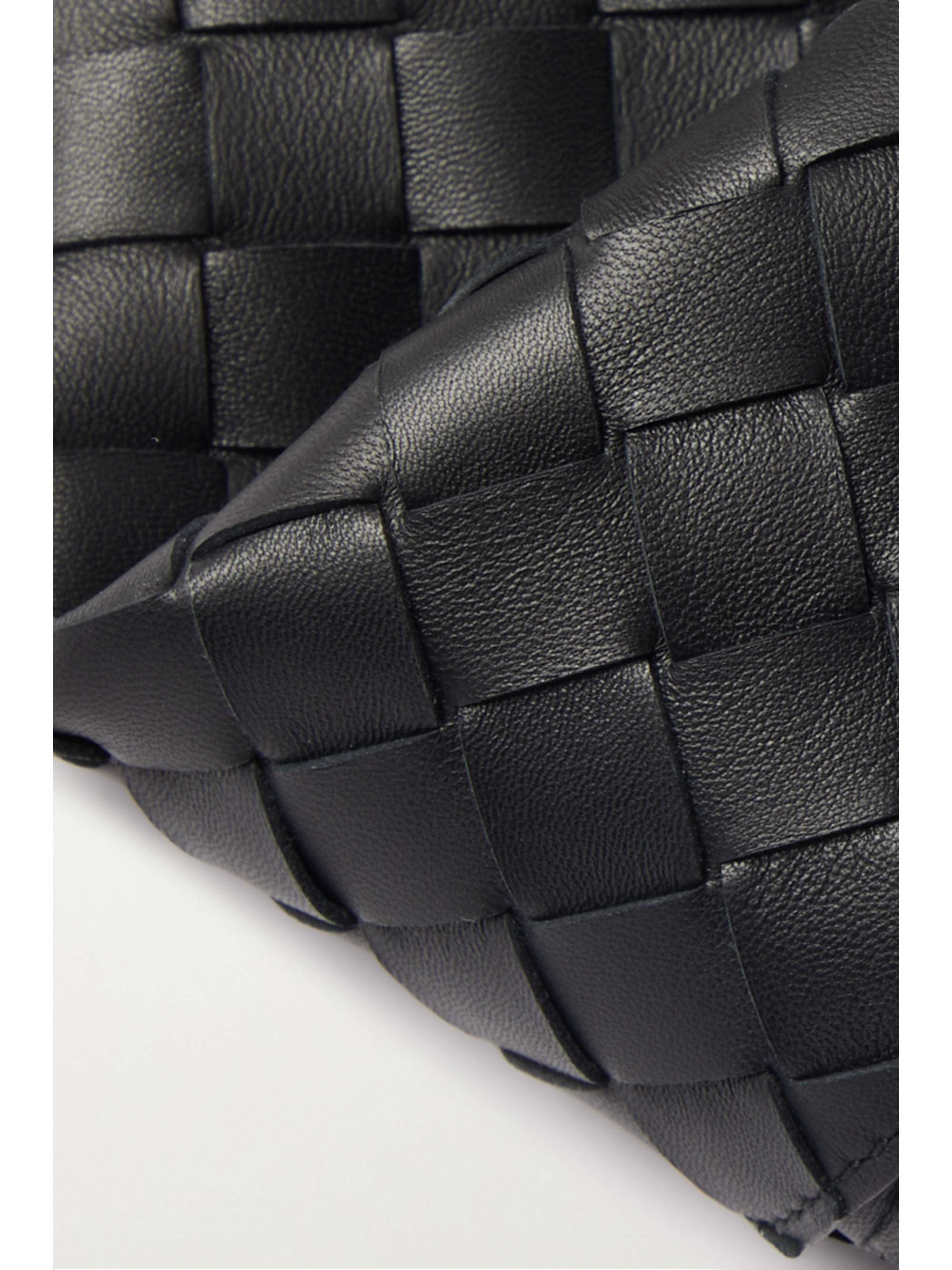 BOTTEGA VENETA Intrecciato leather shoulder bag