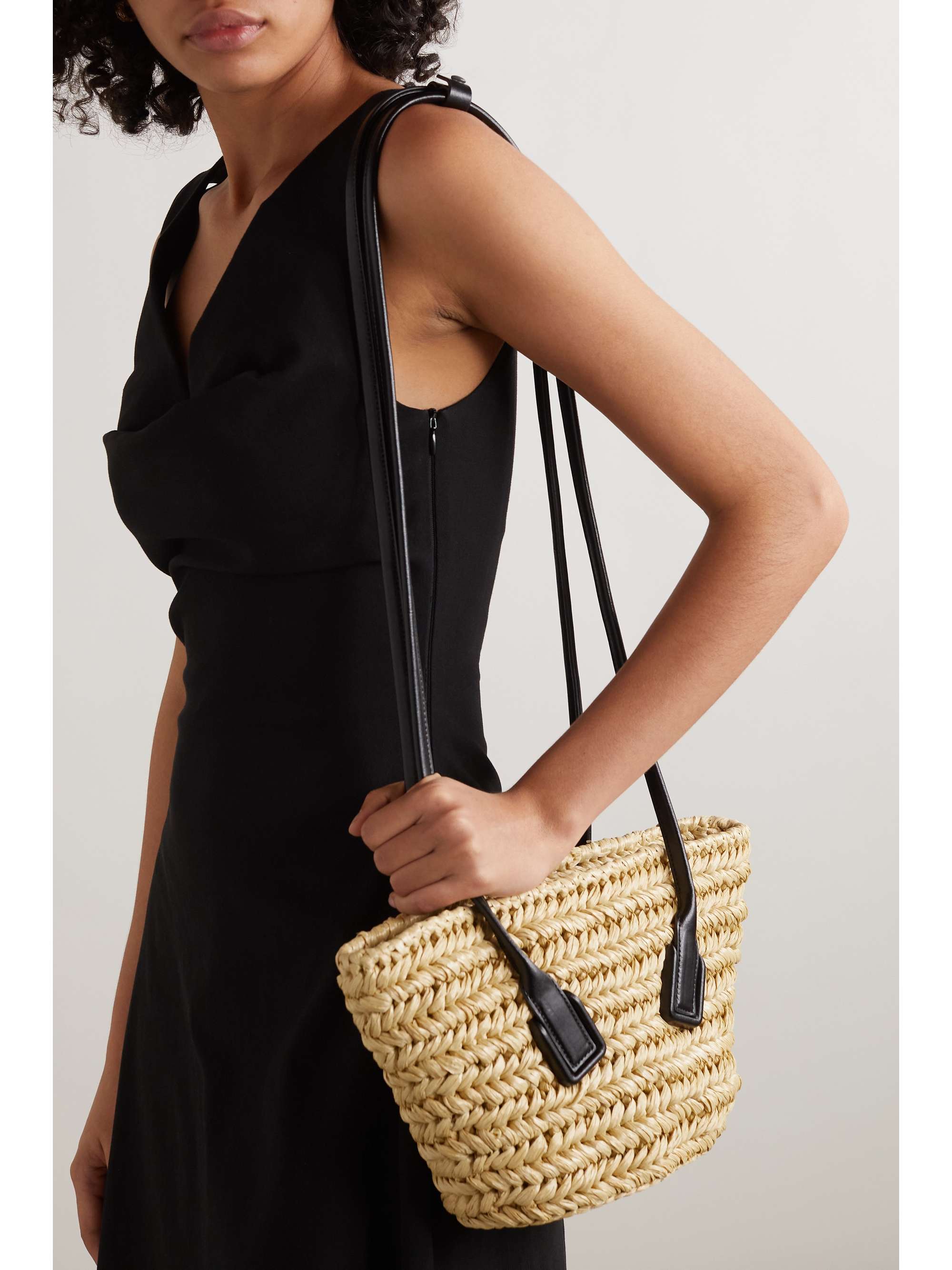 BOTTEGA VENETA Leather-trimmed raffia shoulder bag
