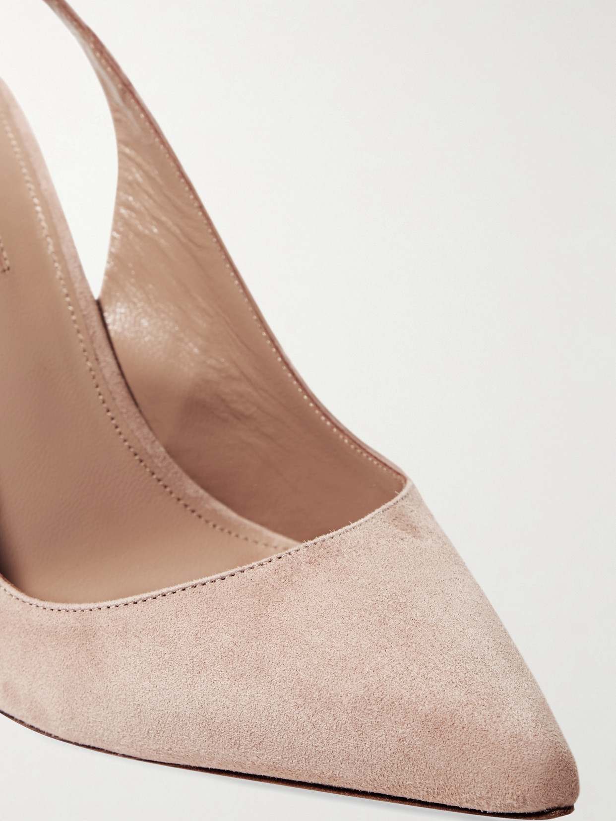 Tie 105 Pumps