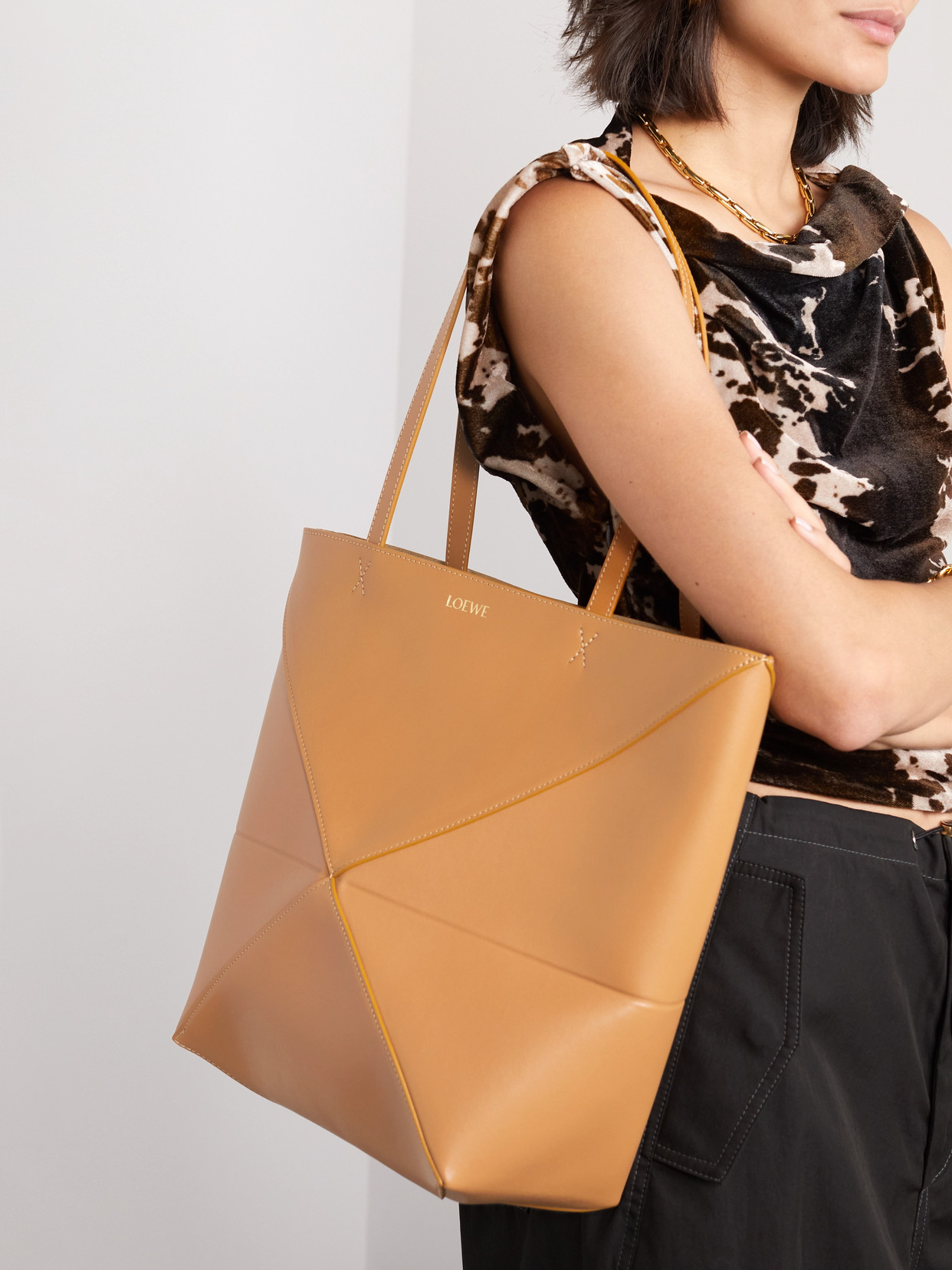 Loewe Puzzle Fold Medium Tote Bag In Shiny Leather In Brown
