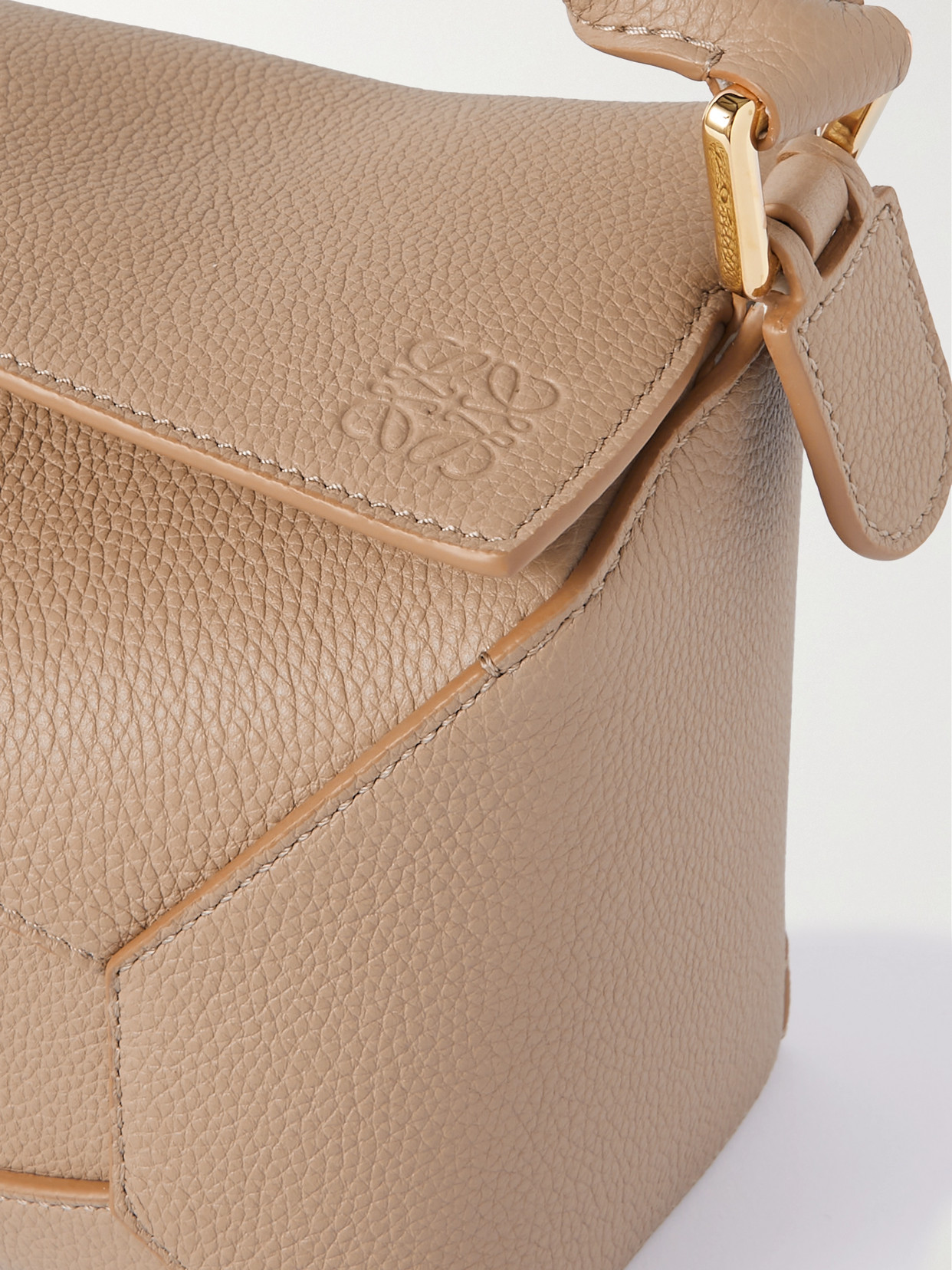 Shop Loewe Puzzle Edge Small Textured-leather Shoulder Bag In Neutrals