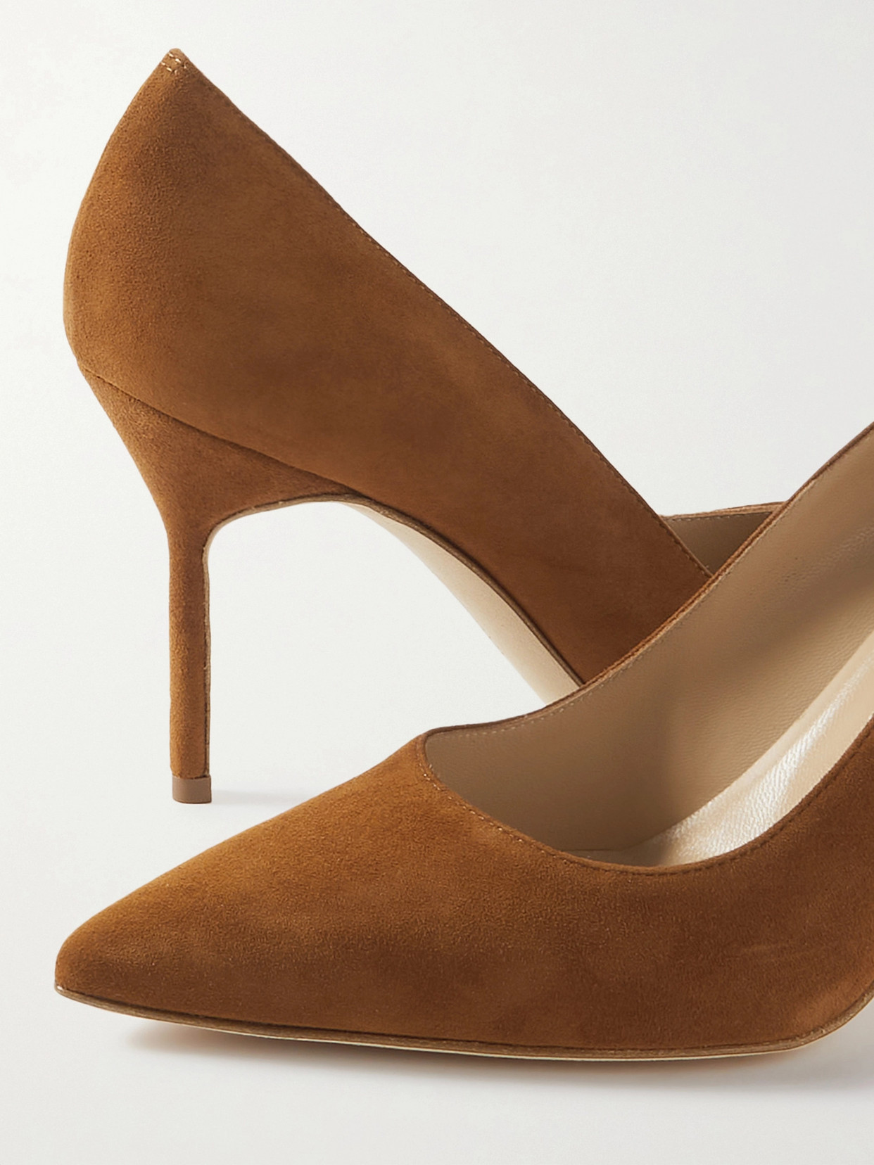 Manolo Blahnik Bb 90 Suede Pumps In Brown