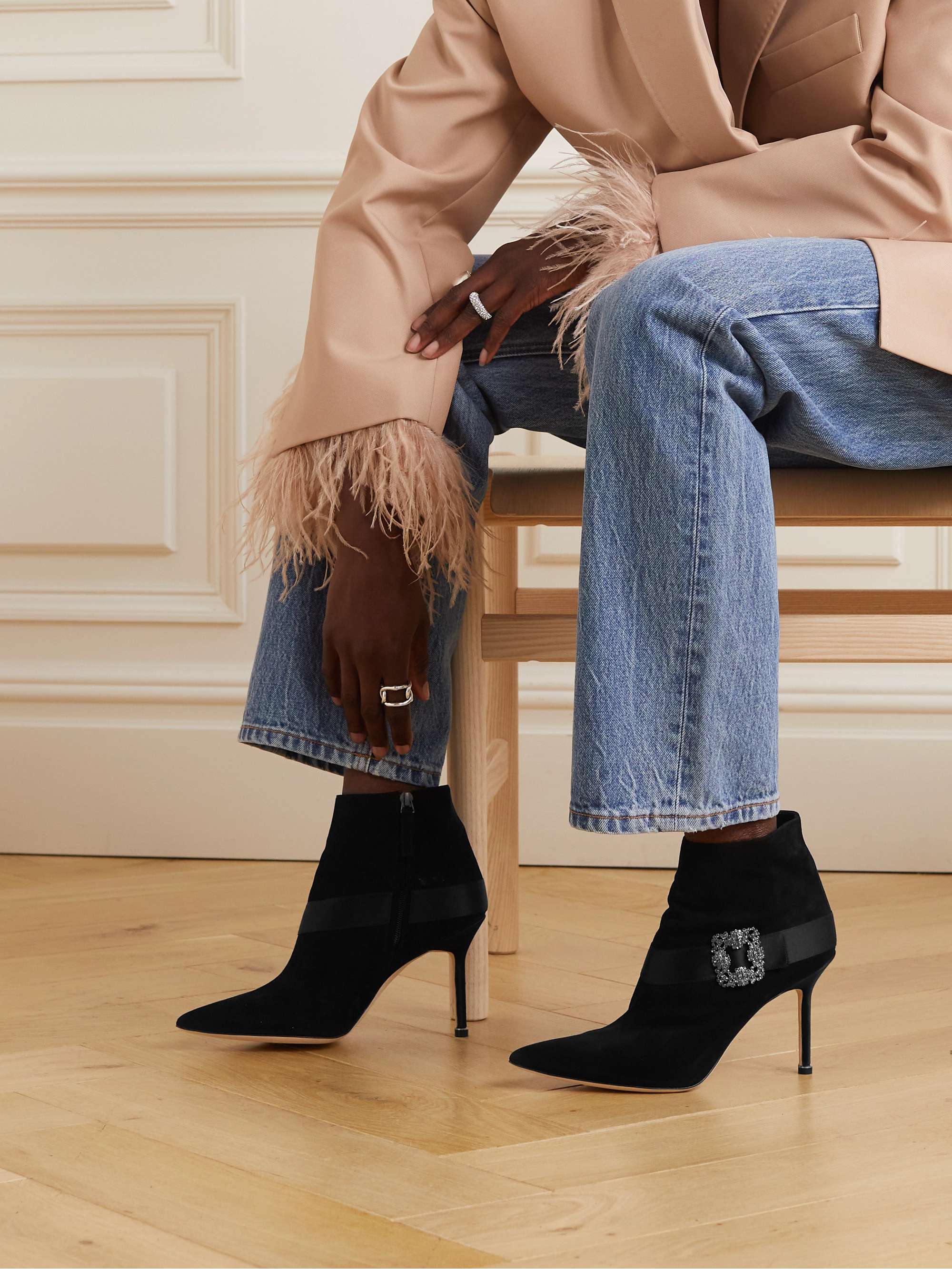 MANOLO BLAHNIK 
