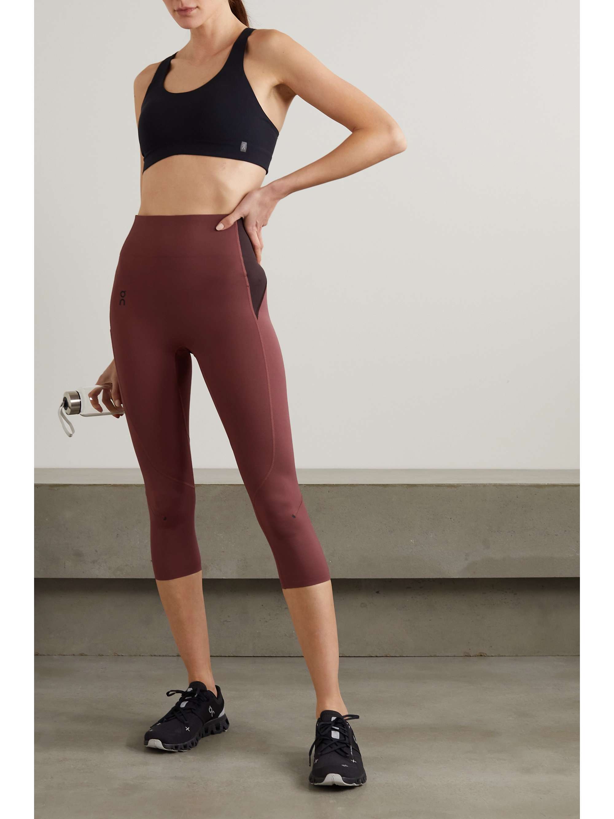 ON Movement 3/4 cropped stretch recycled leggings