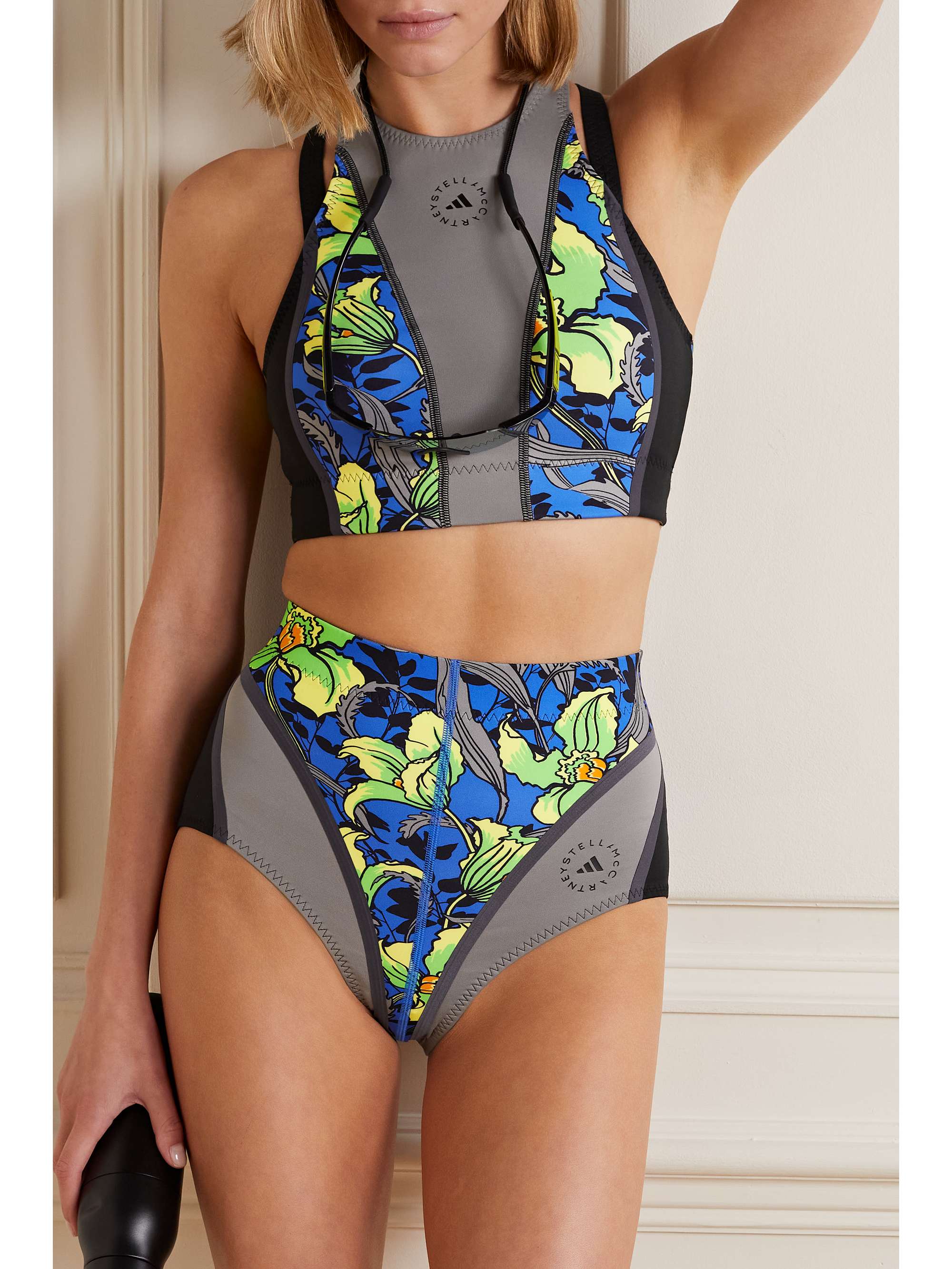 mi repertorio intimidad ADIDAS BY STELLA MCCARTNEY TrueNature paneled floral-print bikini briefs |  NET-A-PORTER