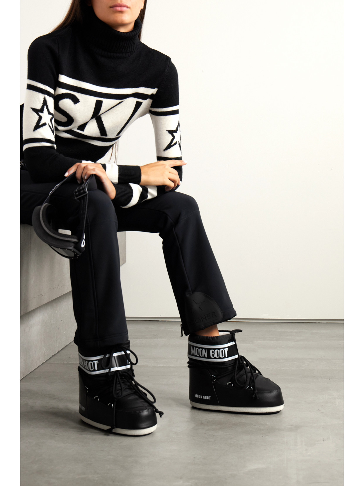 Moon Boot Stivale Icon Low Nero In Nylon In Black