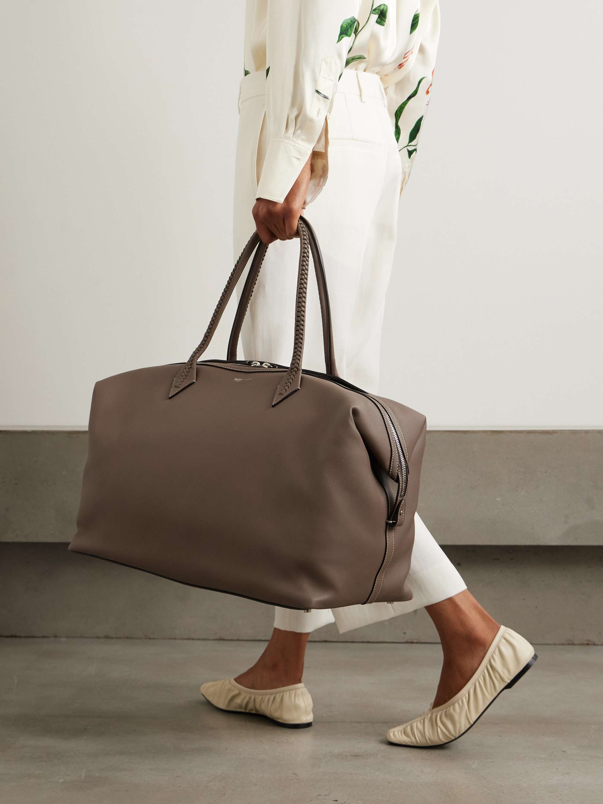 MÉTIER Perriand leather weekend bag