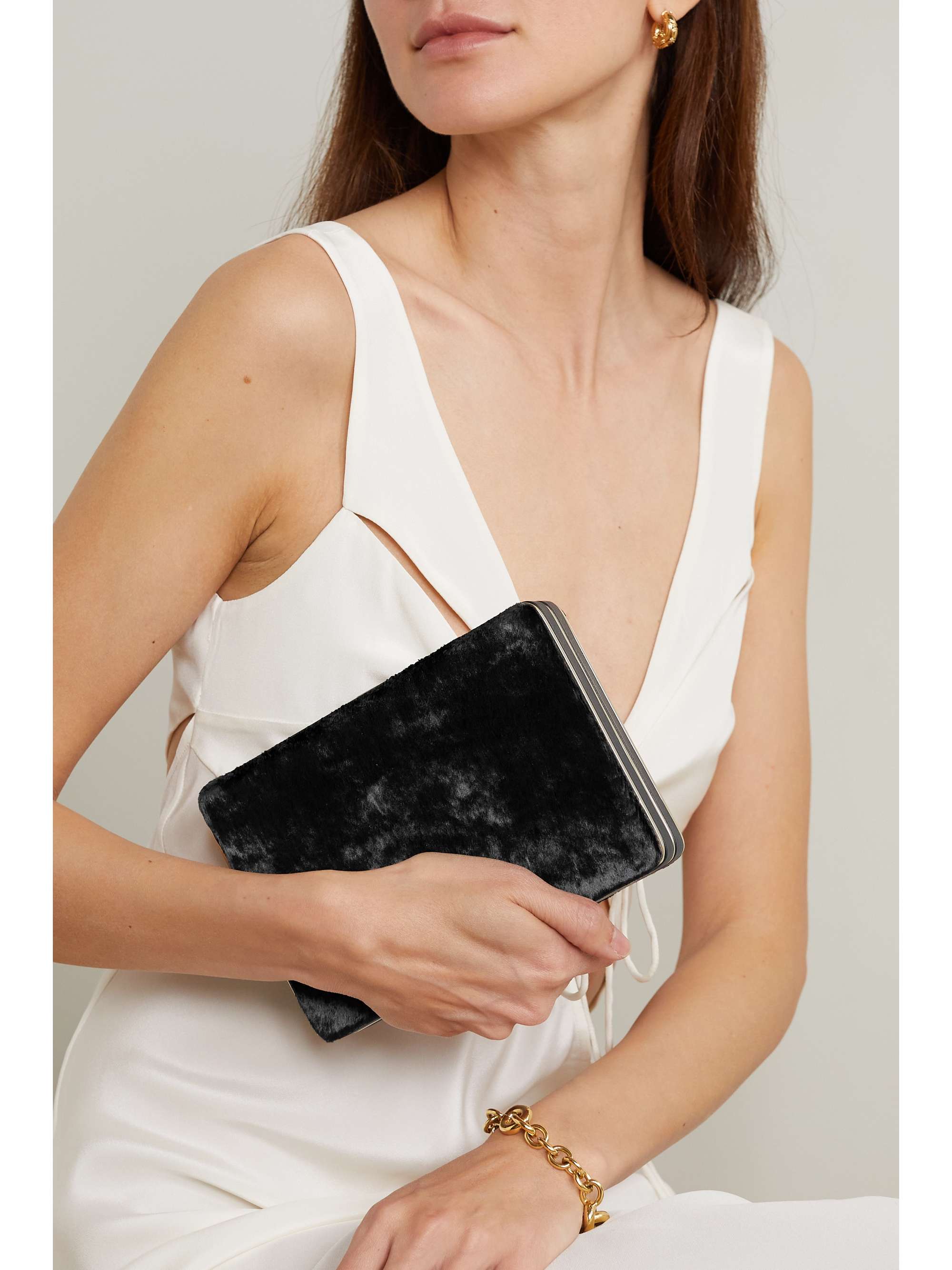 HUNTING SEASON The Square Compact Case velvet clutch