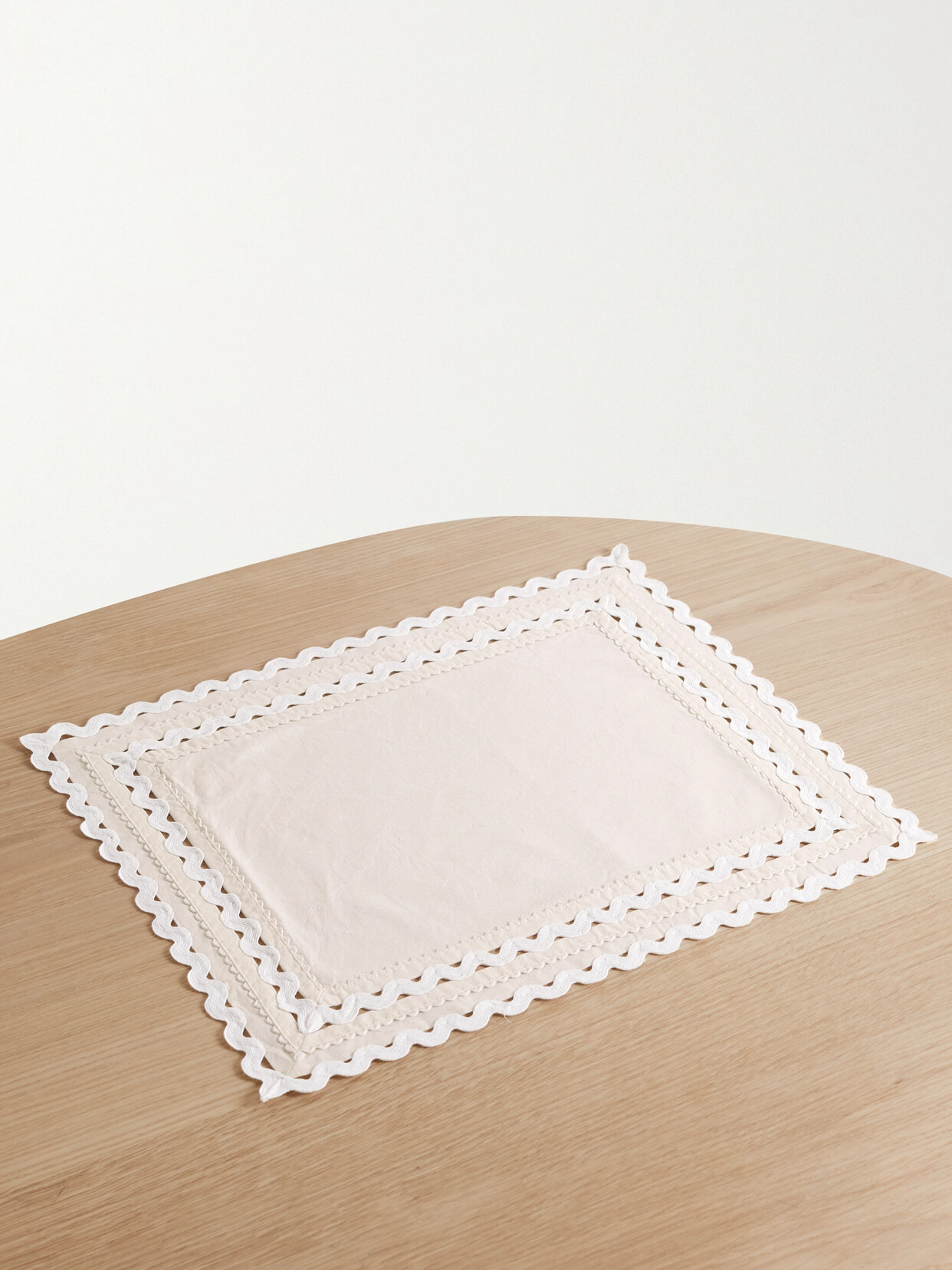 Sea - Ryleigh Ric Rac-trimmed Cotton Placemat - Cream