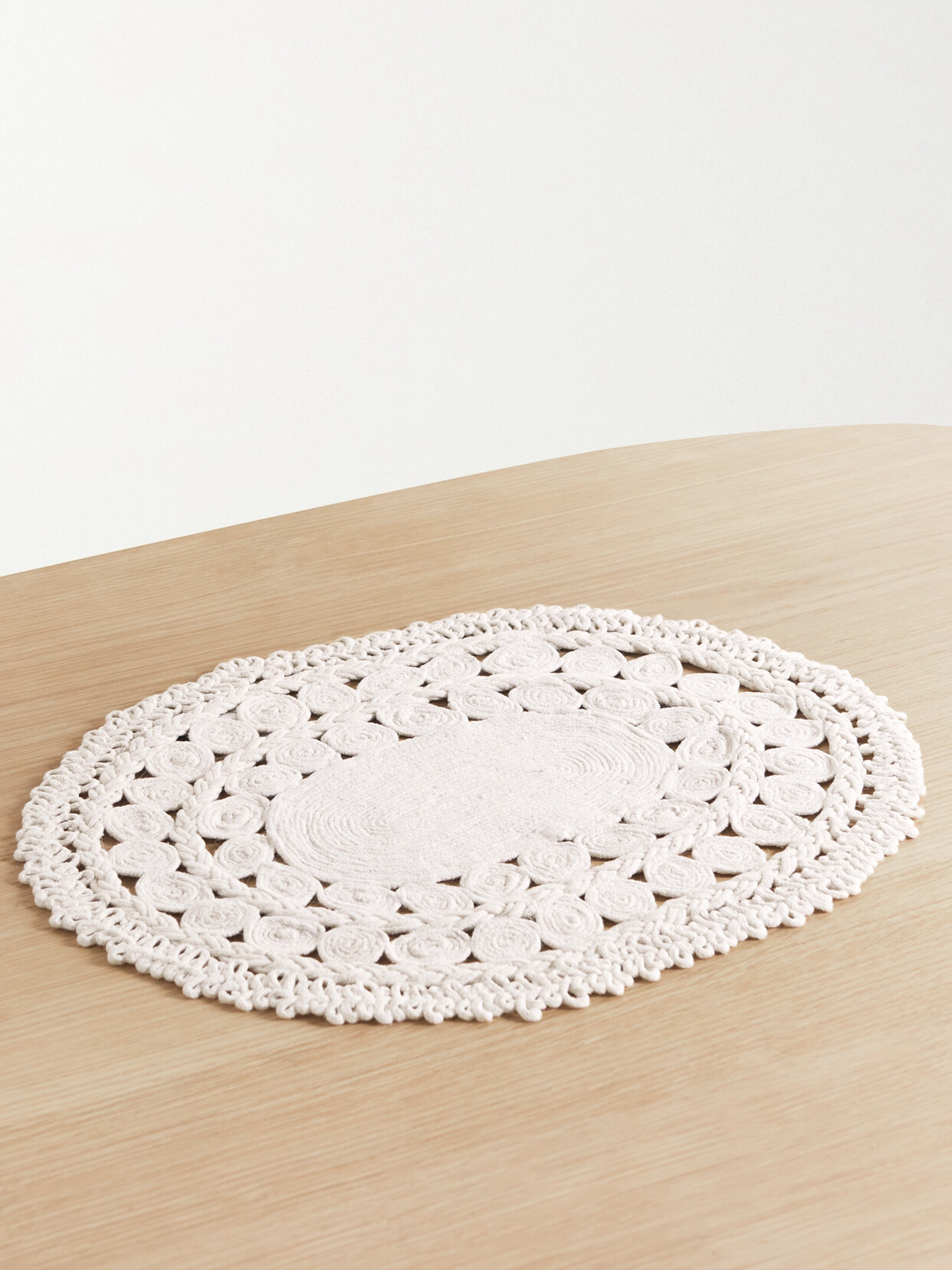Sea - Camila Scalloped Crocheted Cotton Placemat - White