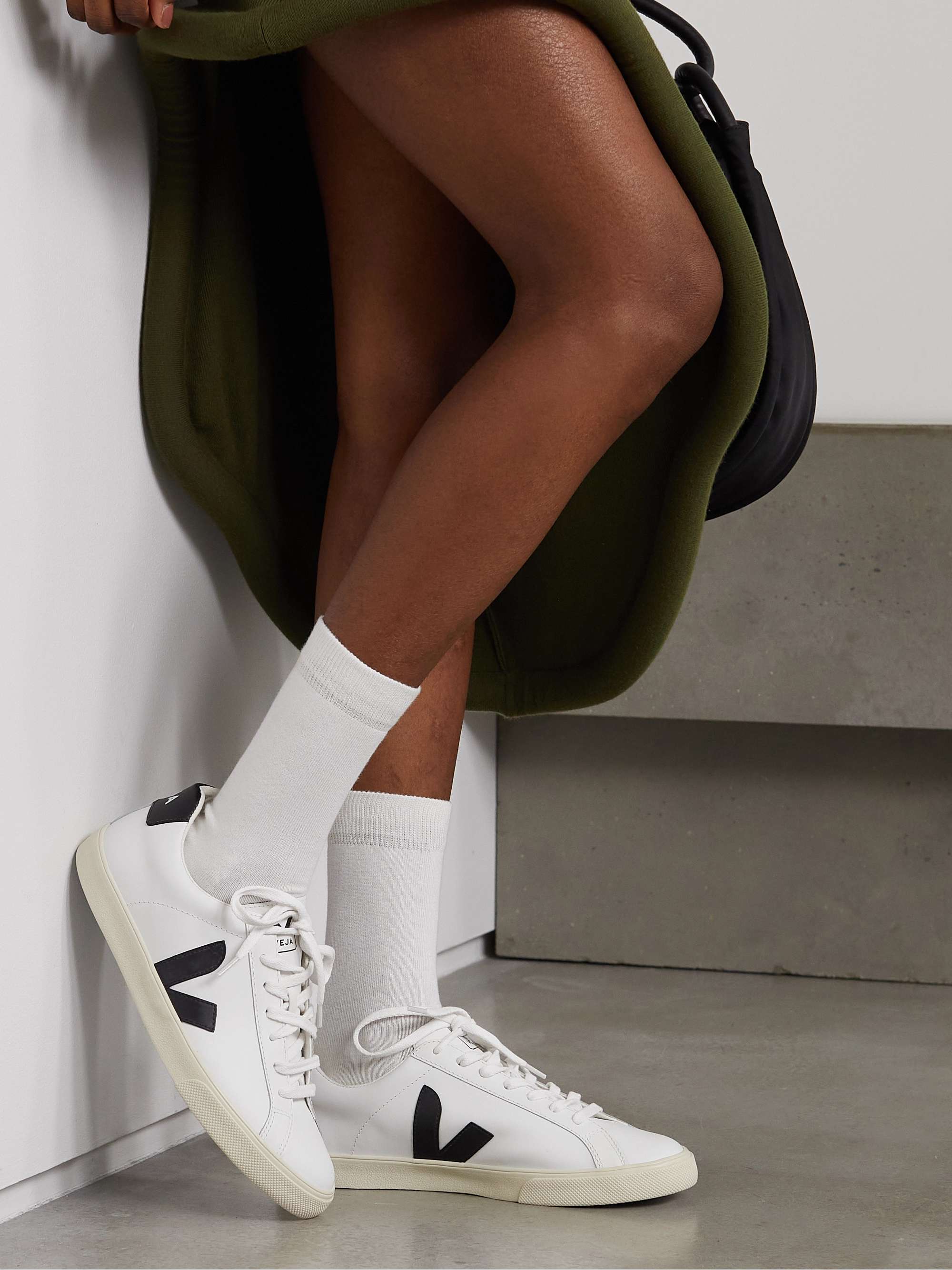 infinito mil millones comentario VEJA + NET SUSTAIN Esplar rubber-trimmed leather sneakers | NET-A-PORTER